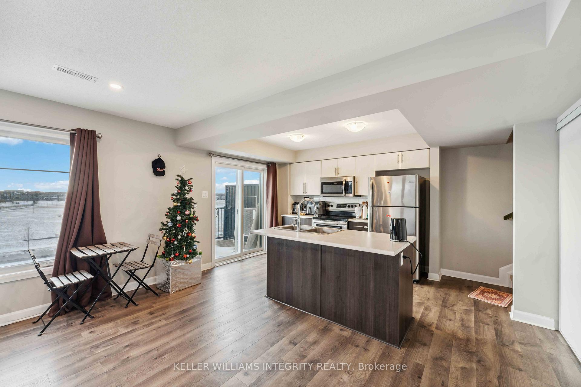 Photo 6 of Unit 3, 1211 Chapman Mills Drive, Ottawa, Barrhaven - Heritage Park — HOMEH