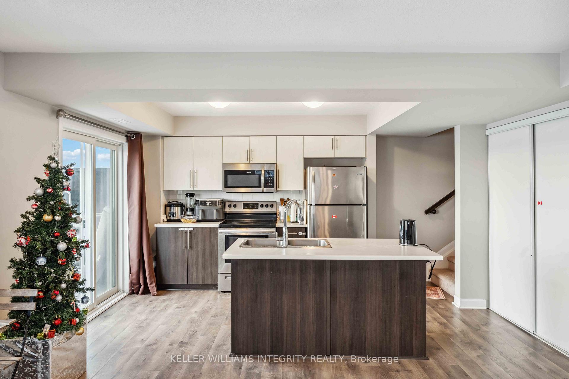 Photo 8 of Unit 3, 1211 Chapman Mills Drive, Ottawa, Barrhaven - Heritage Park — HOMEH