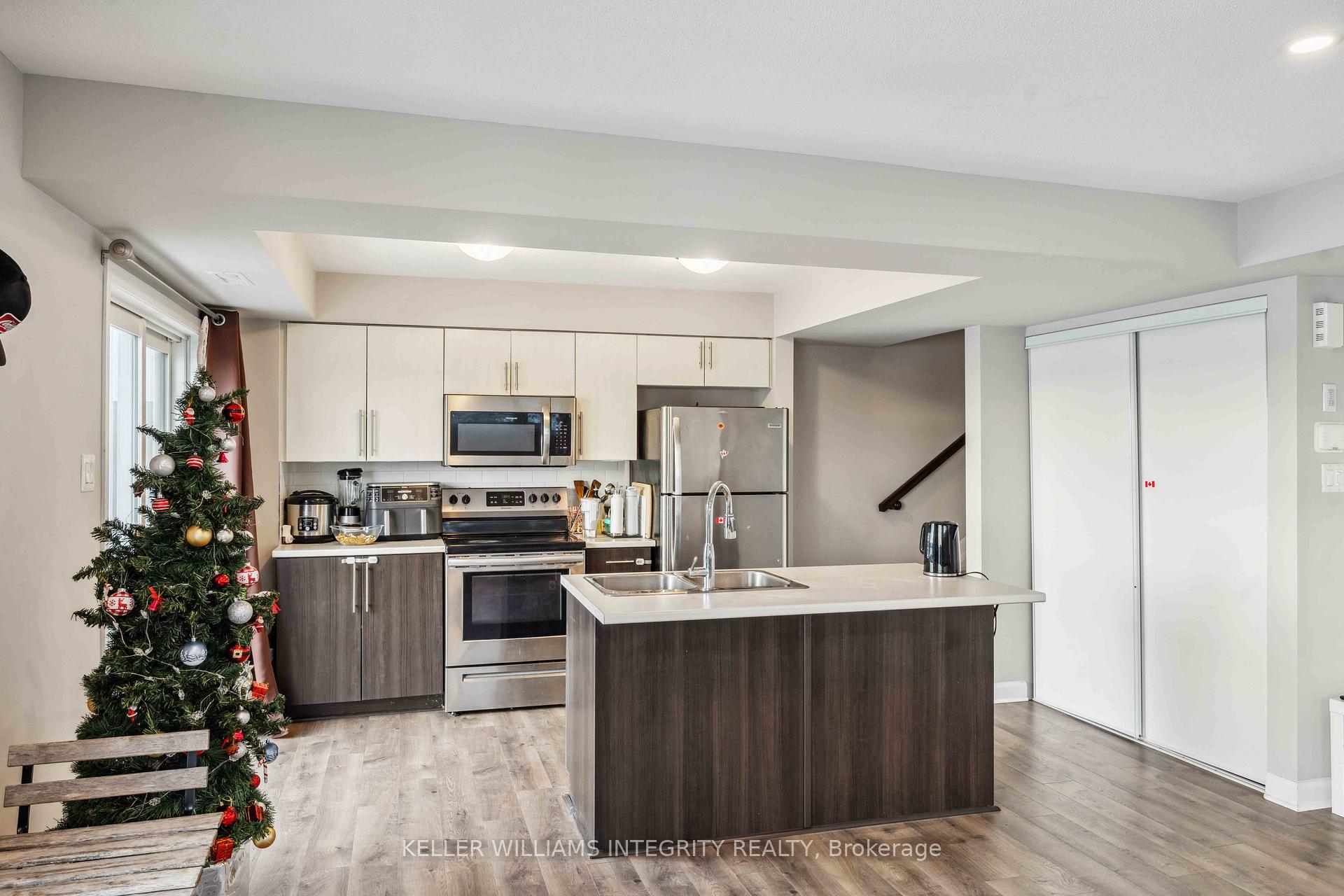 Photo 9 of Unit 3, 1211 Chapman Mills Drive, Ottawa, Barrhaven - Heritage Park — HOMEH