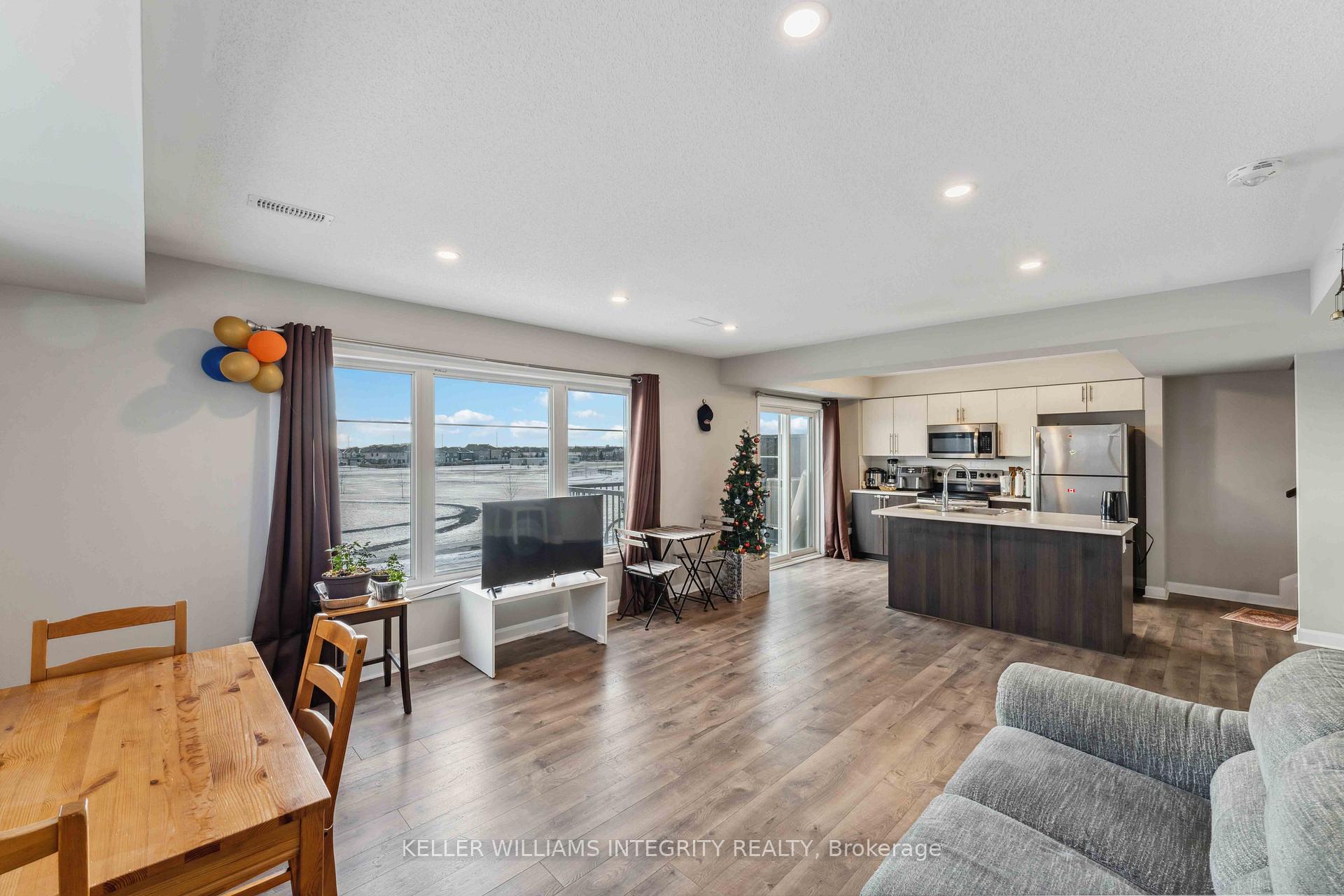 Photo 11 of Unit 3, 1211 Chapman Mills Drive, Ottawa, Barrhaven - Heritage Park — HOMEH