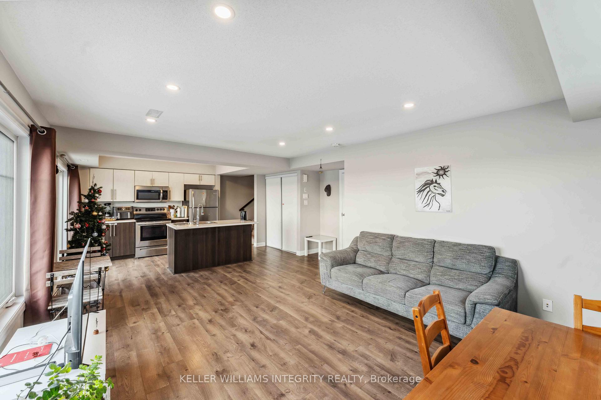 Photo 12 of Unit 3, 1211 Chapman Mills Drive, Ottawa, Barrhaven - Heritage Park — HOMEH