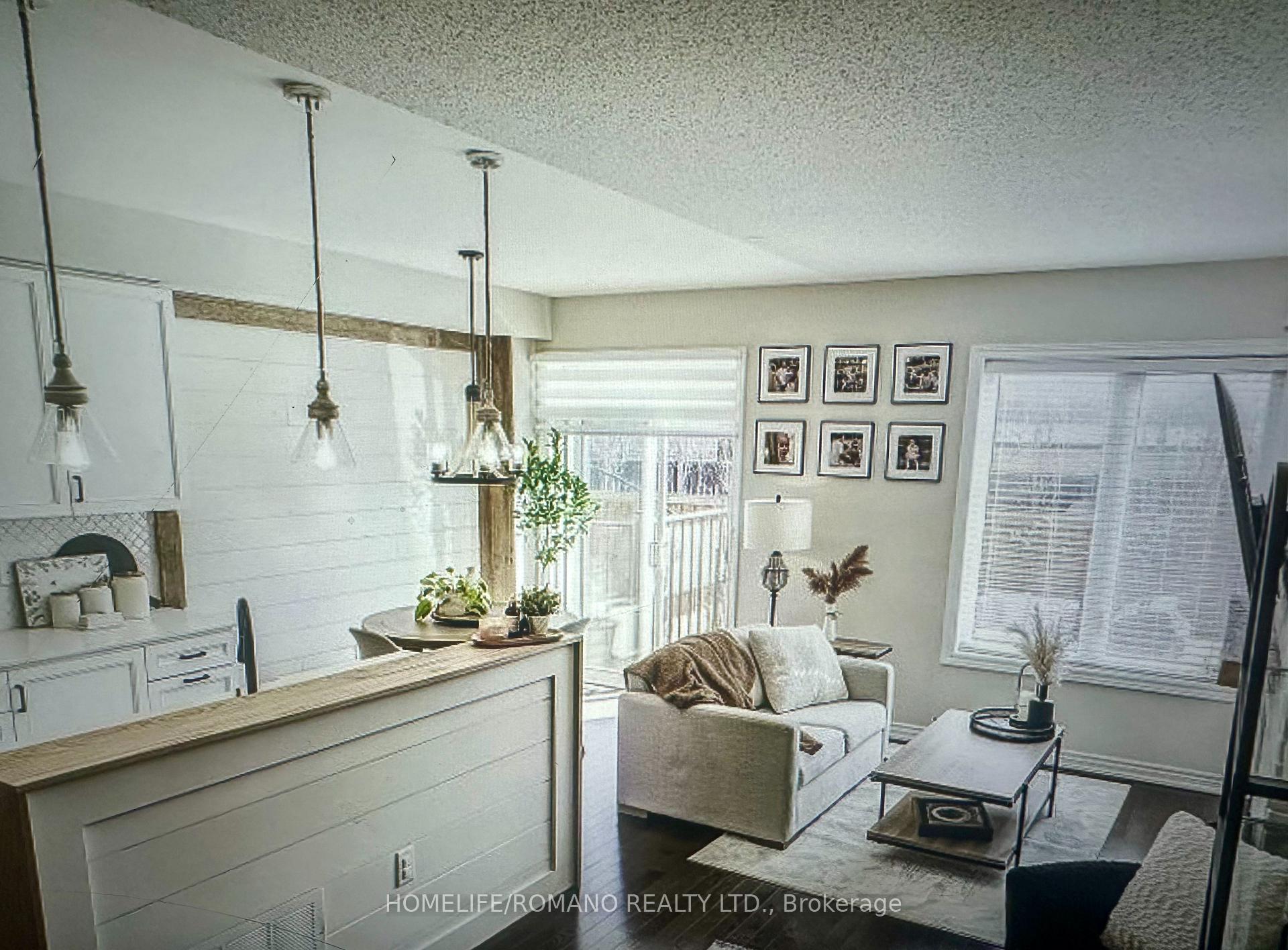 Photo 3 of 17 Morra Avenue, Caledon, Bolton East — HOMEH