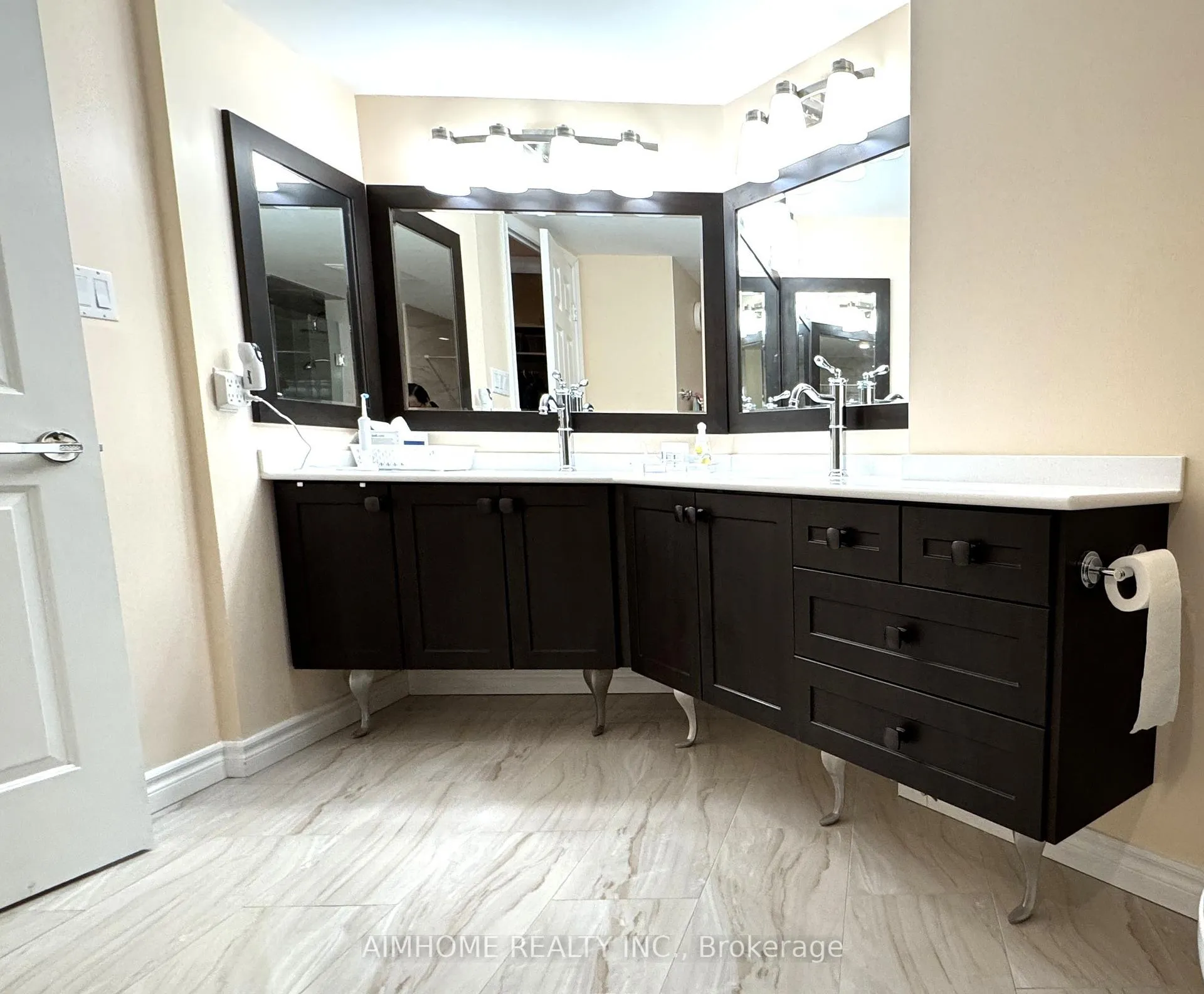 Photo 13 of Unit 404, 175 Bamburgh Circle, Scarborough, Steeles — HOMEH