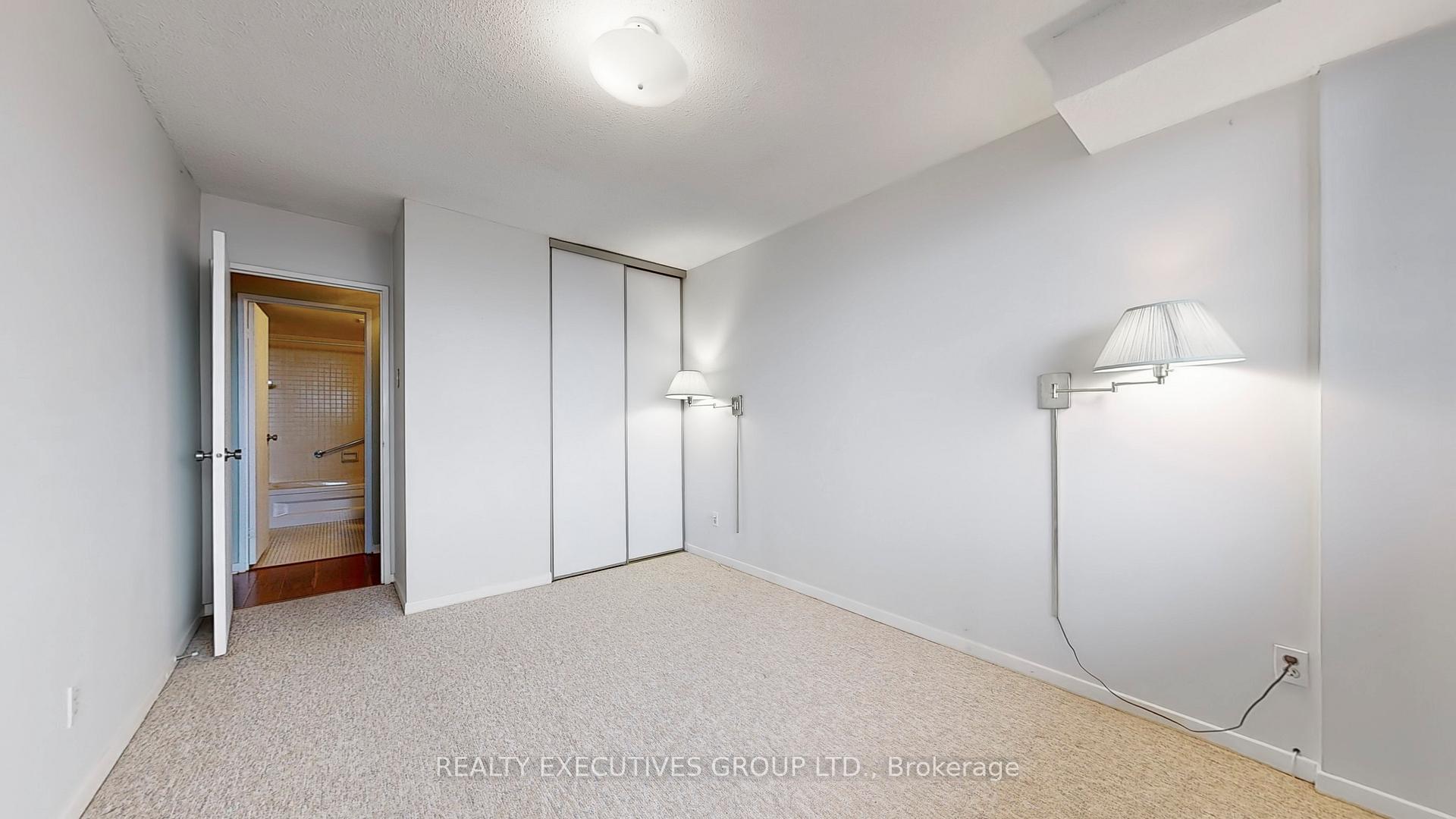 Photo 23 of Unit 1807, 8111 Yonge Street, Markham, Royal Orchard — HOMEH