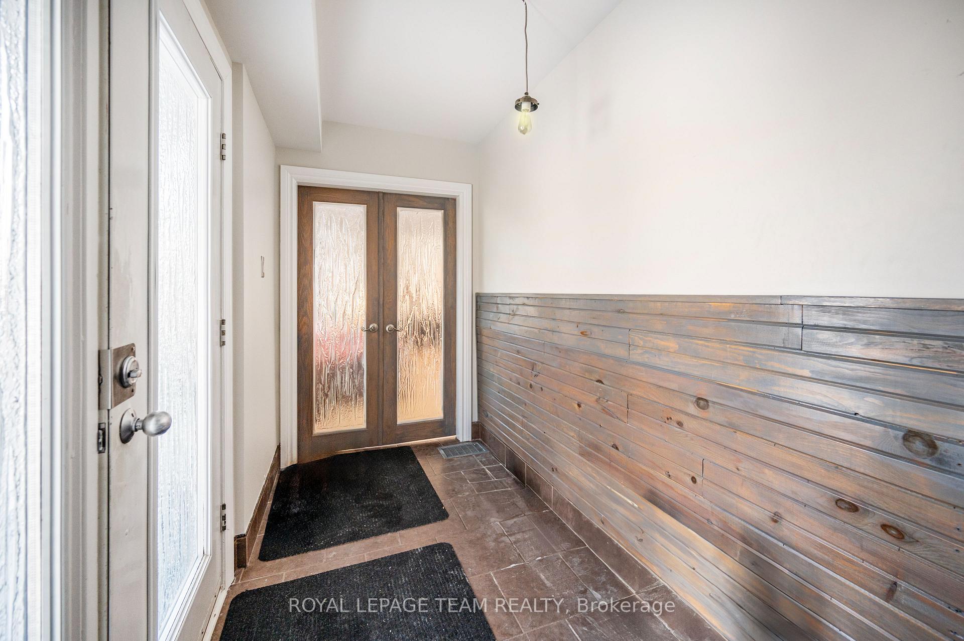 Photo 3 of 1142 Thibault Street, Ottawa, Cyrville — HOMEH
