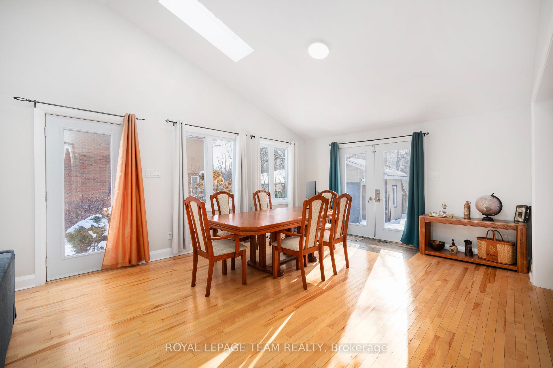 Photo 8 of 1142 Thibault Street, Ottawa, Cyrville — HOMEH