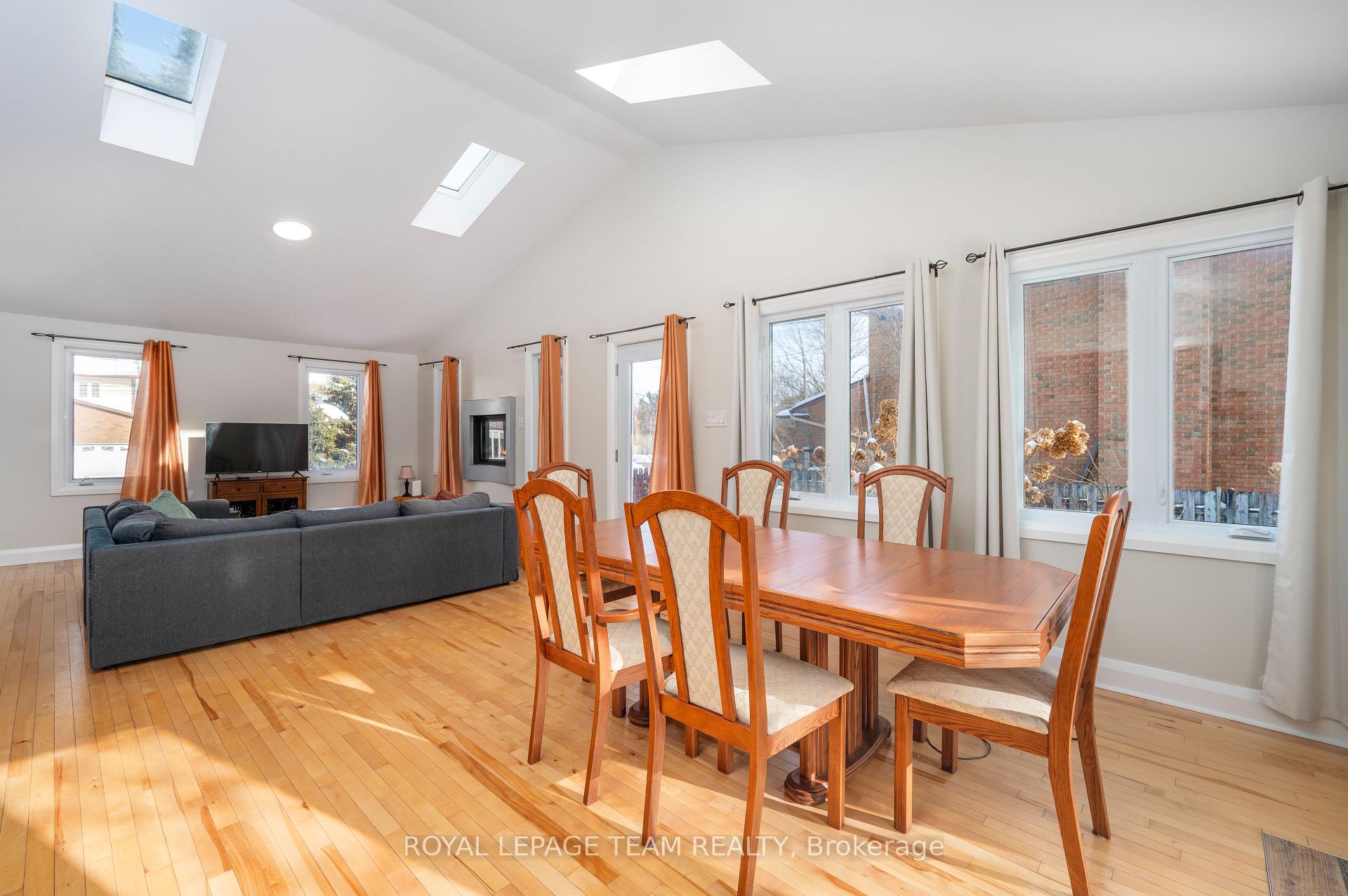 Photo 6 of 1142 Thibault Street, Ottawa, Cyrville — HOMEH