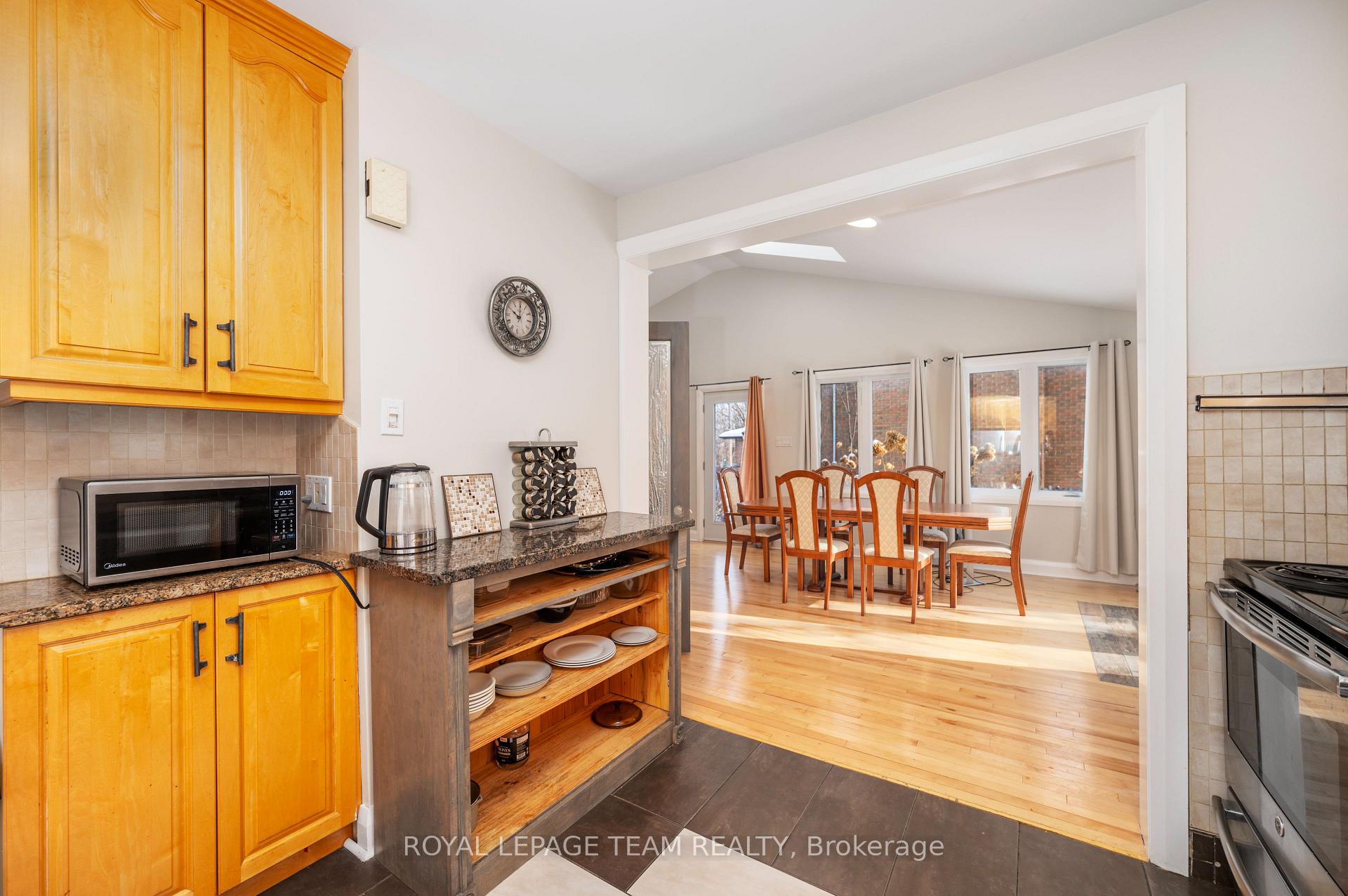 Photo 16 of 1142 Thibault Street, Ottawa, Cyrville — HOMEH