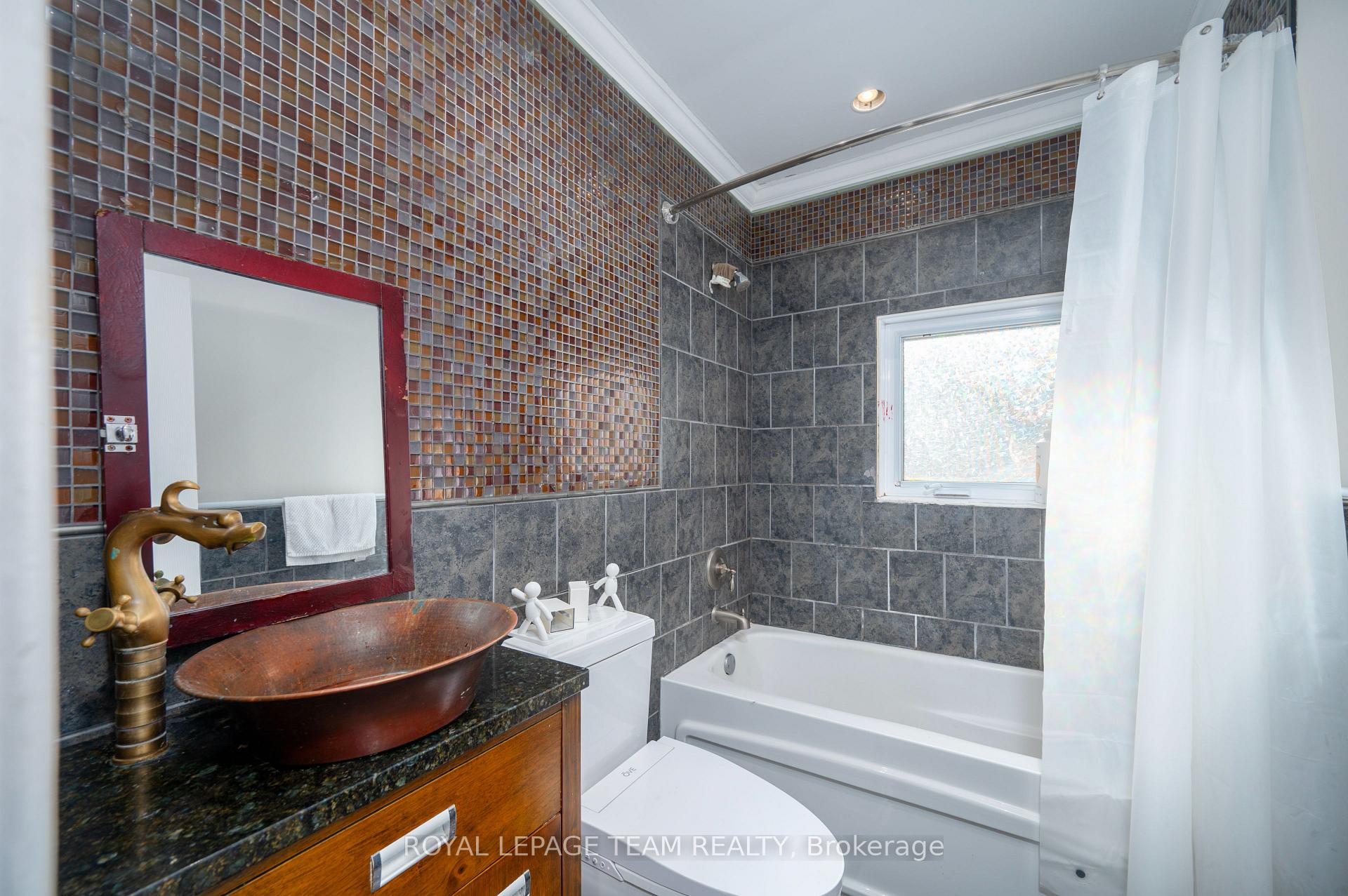 Photo 19 of 1142 Thibault Street, Ottawa, Cyrville — HOMEH