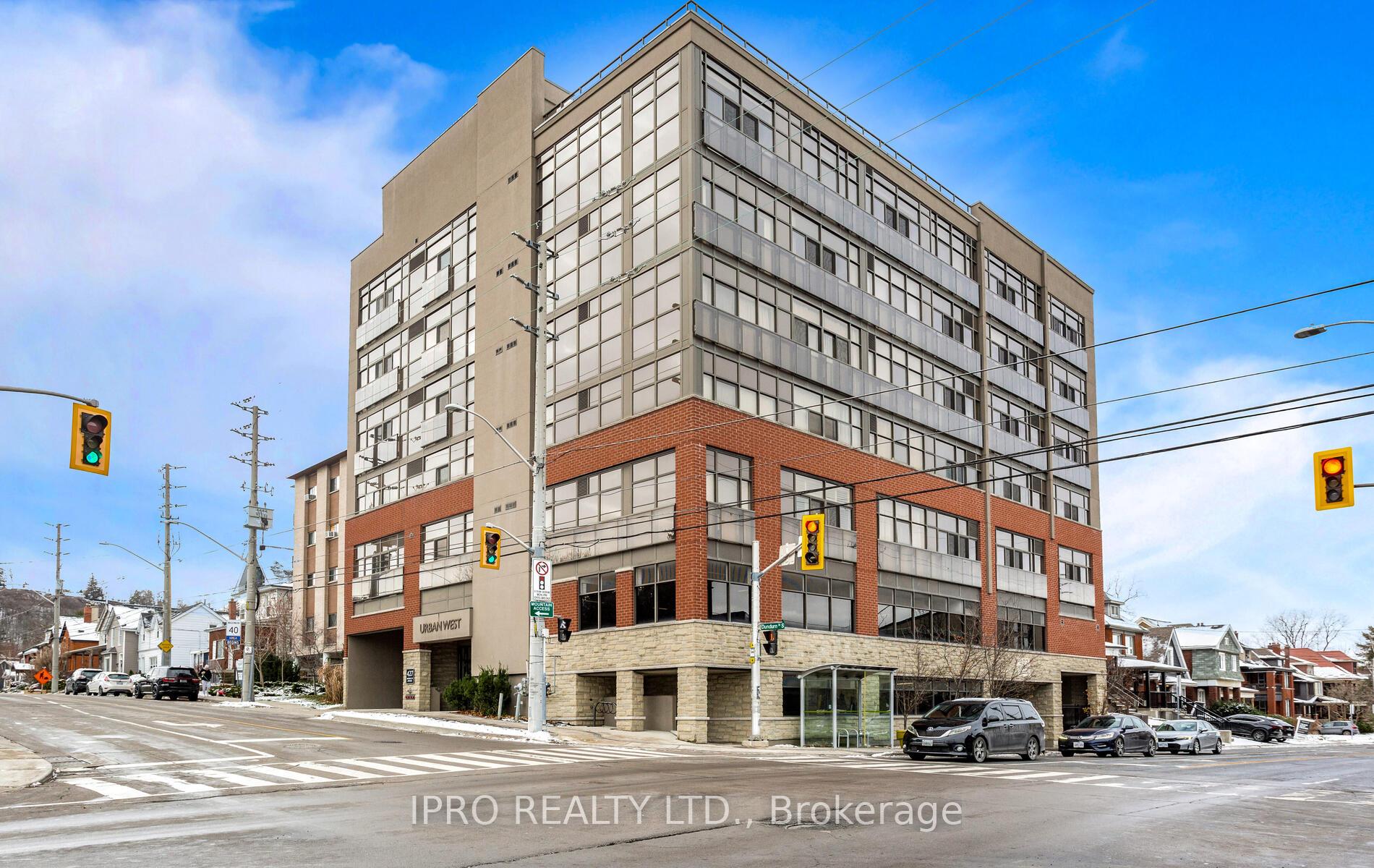 Front of Unit PH04, 427 Aberdeen Avenue