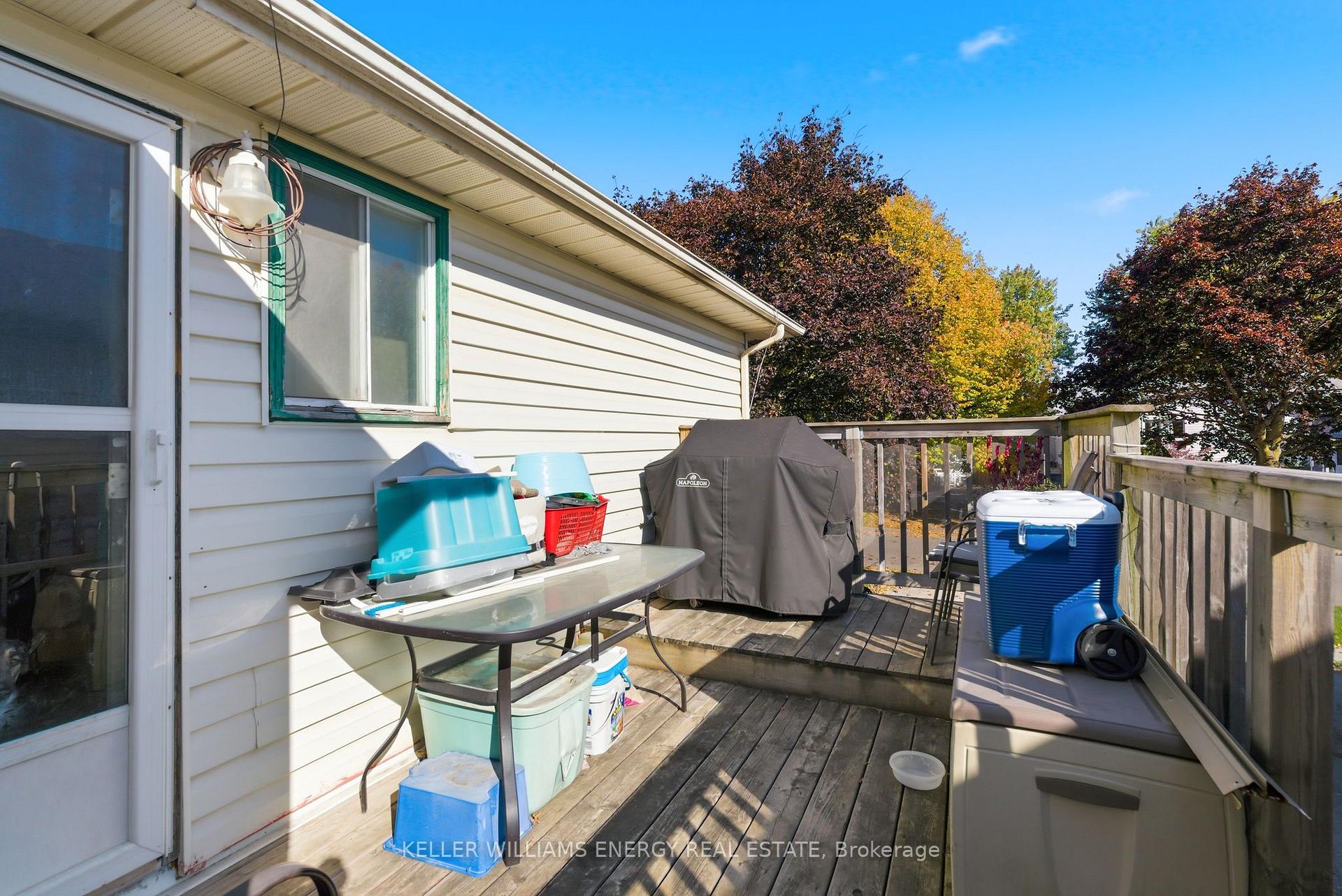 Photo 22 of 10 Lockhart Gate, Clarington, Bowmanville — HOMEH