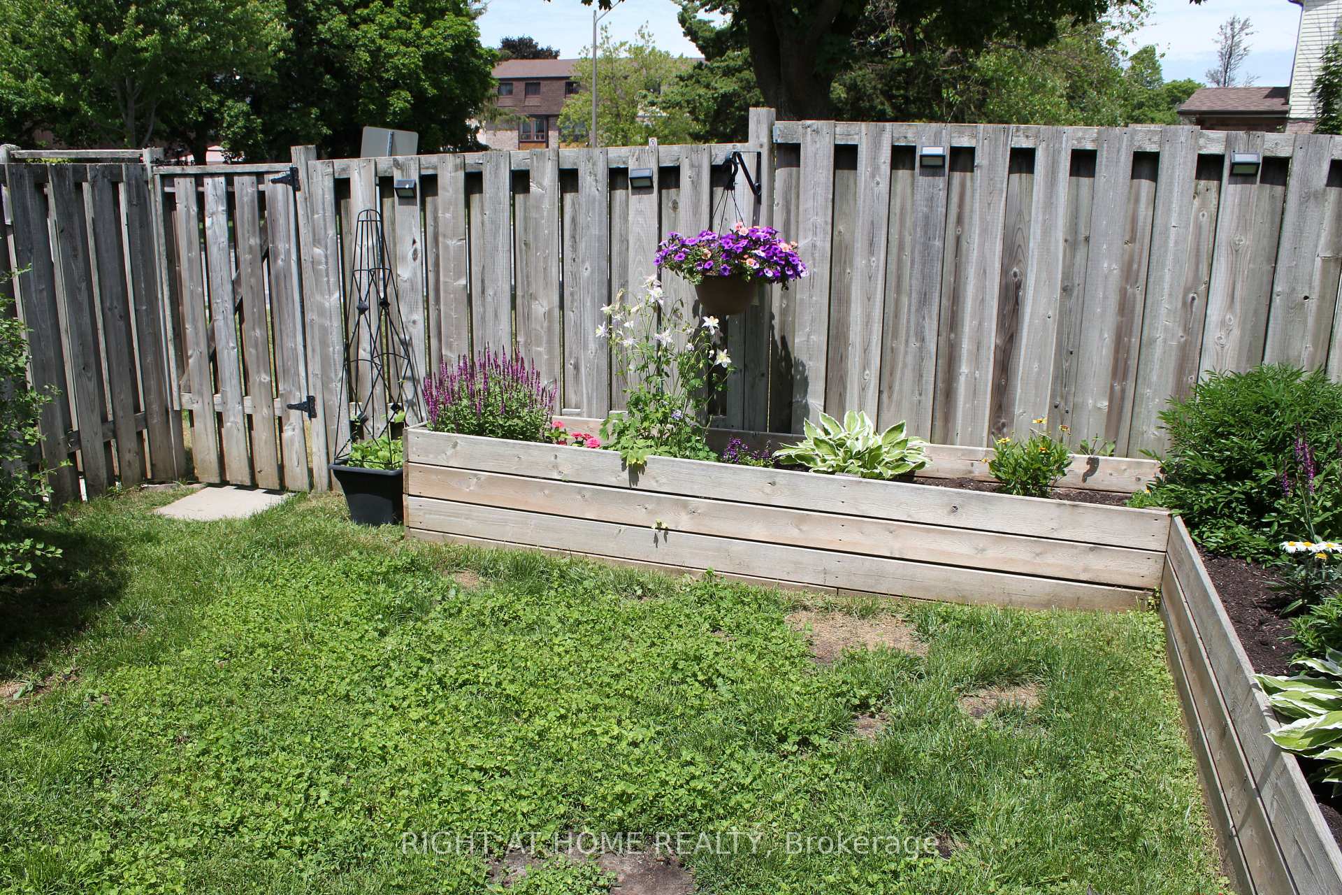 Photo 37 of Unit 2, 221 Ormond Drive, Oshawa, Samac — HOMEH