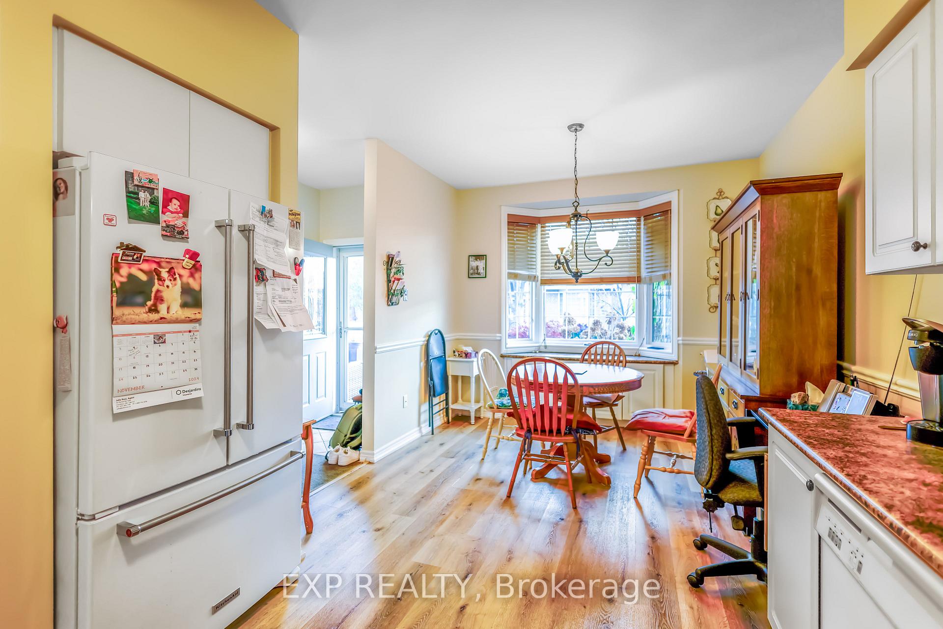 Photo 4 of Unit 17, 52 Postoaks Drive, Hamilton, Twenty Place — HOMEH