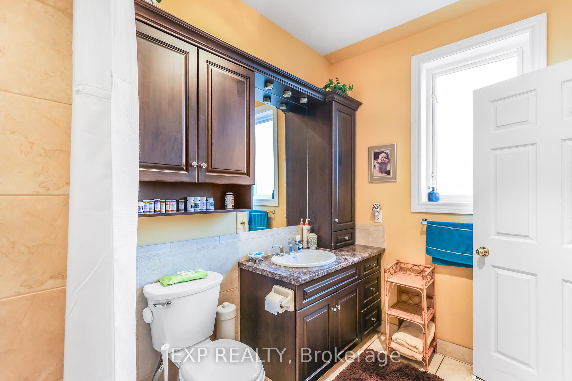 Photo 12 of Unit 17, 52 Postoaks Drive, Hamilton, Twenty Place — HOMEH
