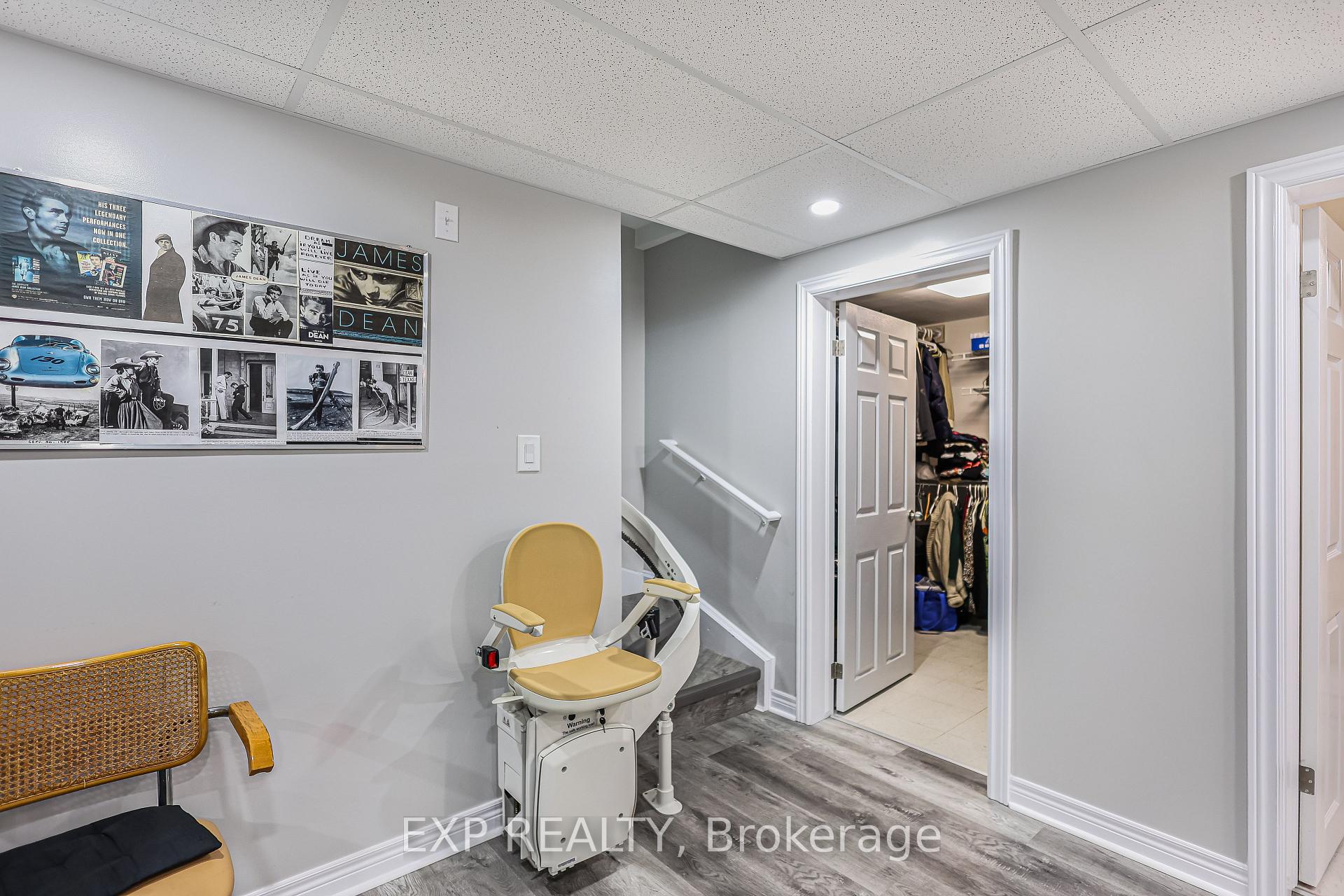 Photo 18 of Unit 17, 52 Postoaks Drive, Hamilton, Twenty Place — HOMEH