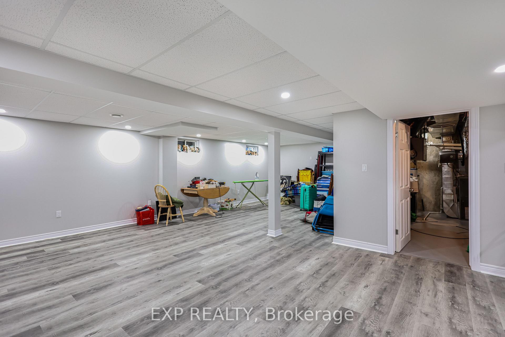 Photo 20 of Unit 17, 52 Postoaks Drive, Hamilton, Twenty Place — HOMEH