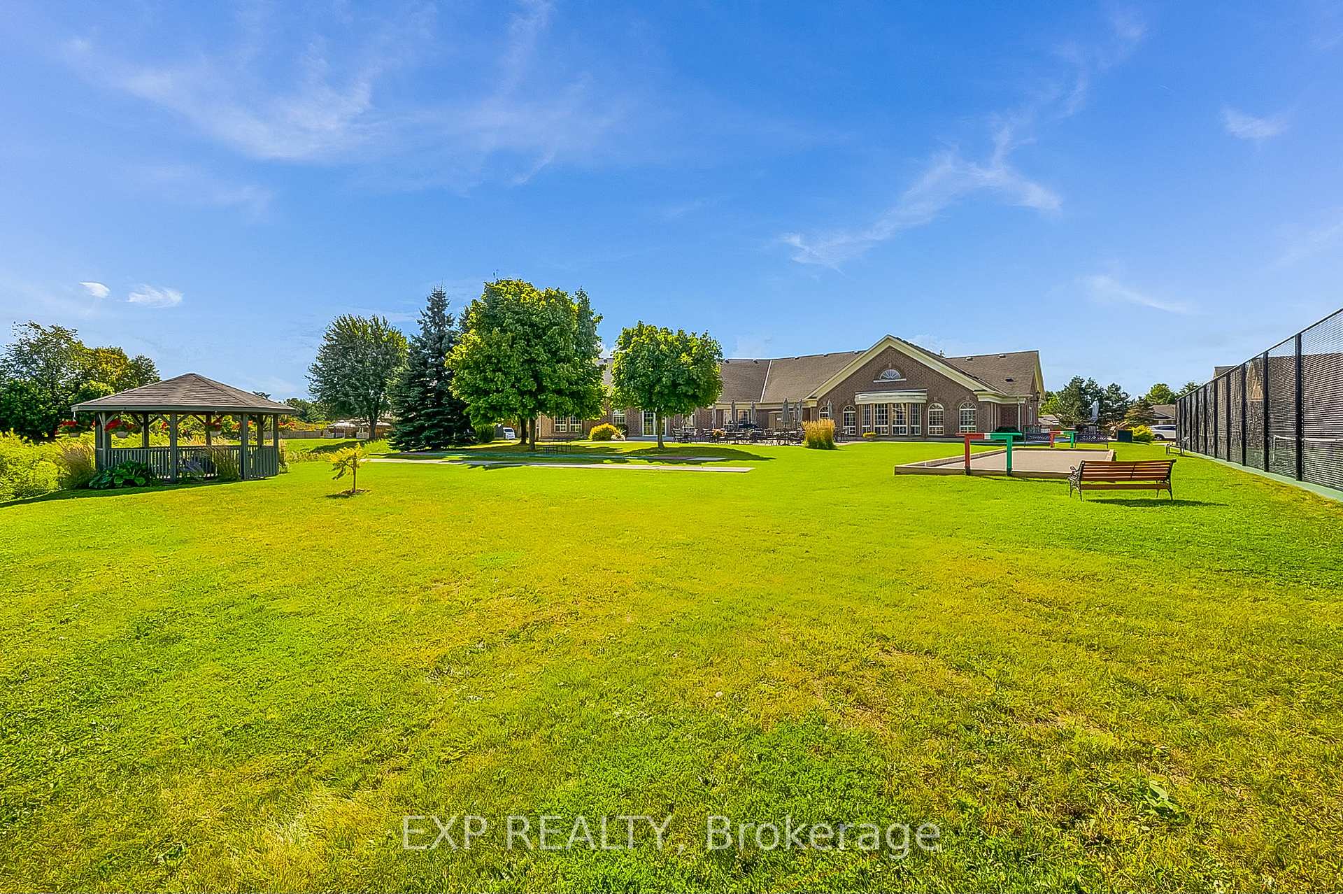 Photo 26 of Unit 17, 52 Postoaks Drive, Hamilton, Twenty Place — HOMEH