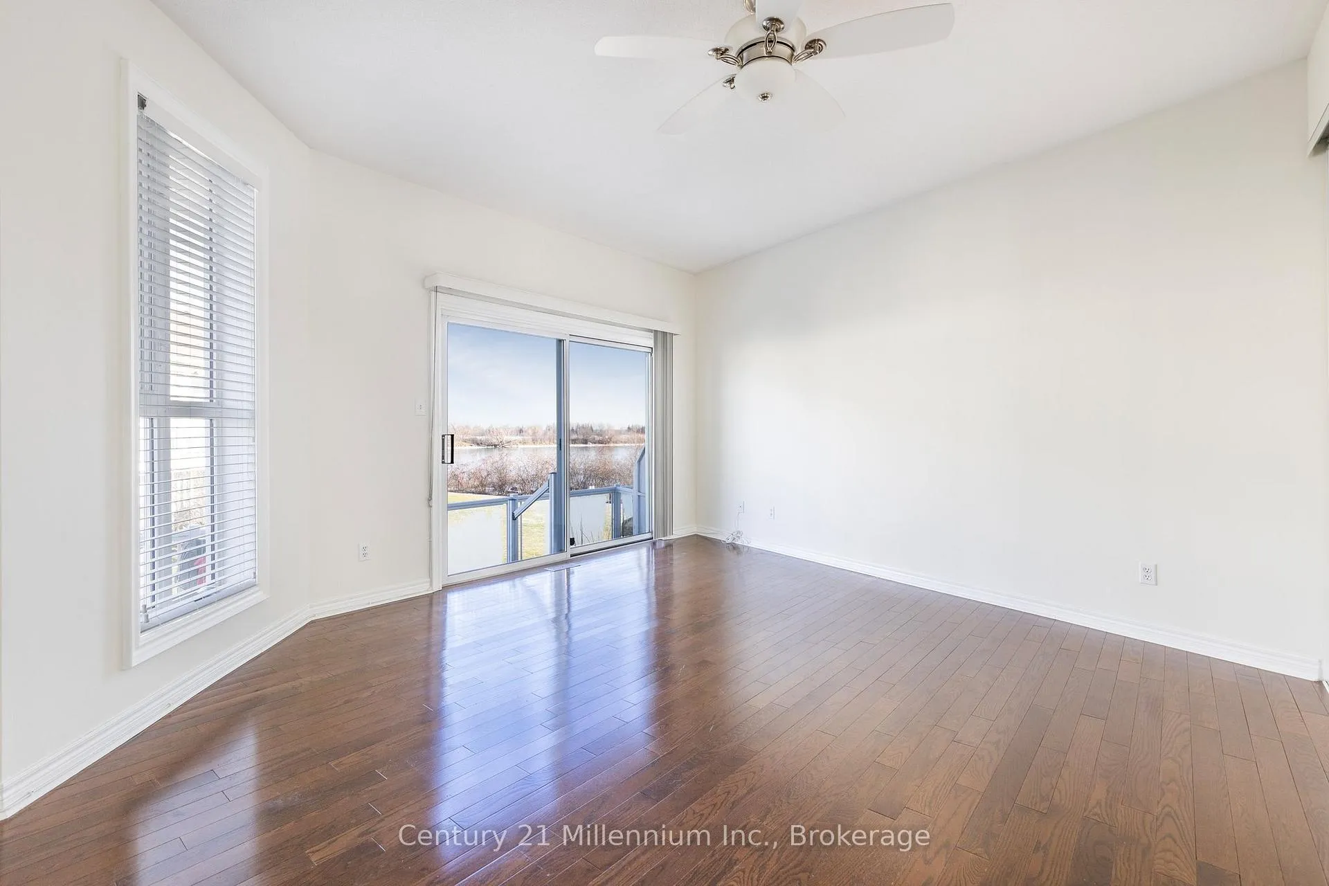 Photo 10 of 15 Cranberry Quay, Collingwood — HOMEH