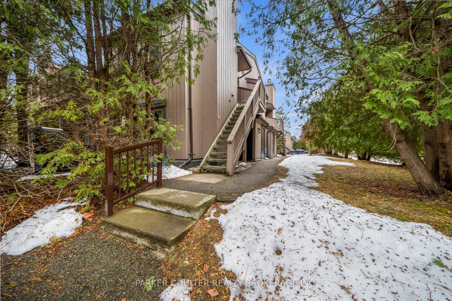 Photo 4 of Unit 125, 27 Dawson Drive, Collingwood — HOMEH