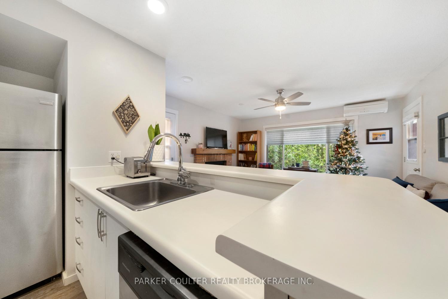 Photo 11 of Unit 125, 27 Dawson Drive, Collingwood — HOMEH
