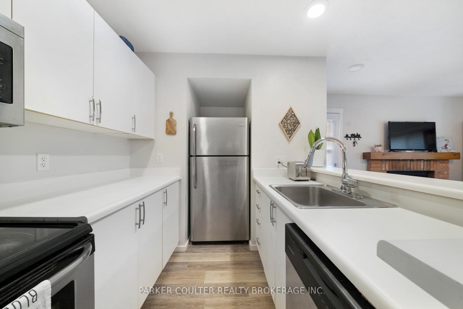 Photo 13 of Unit 125, 27 Dawson Drive, Collingwood — HOMEH