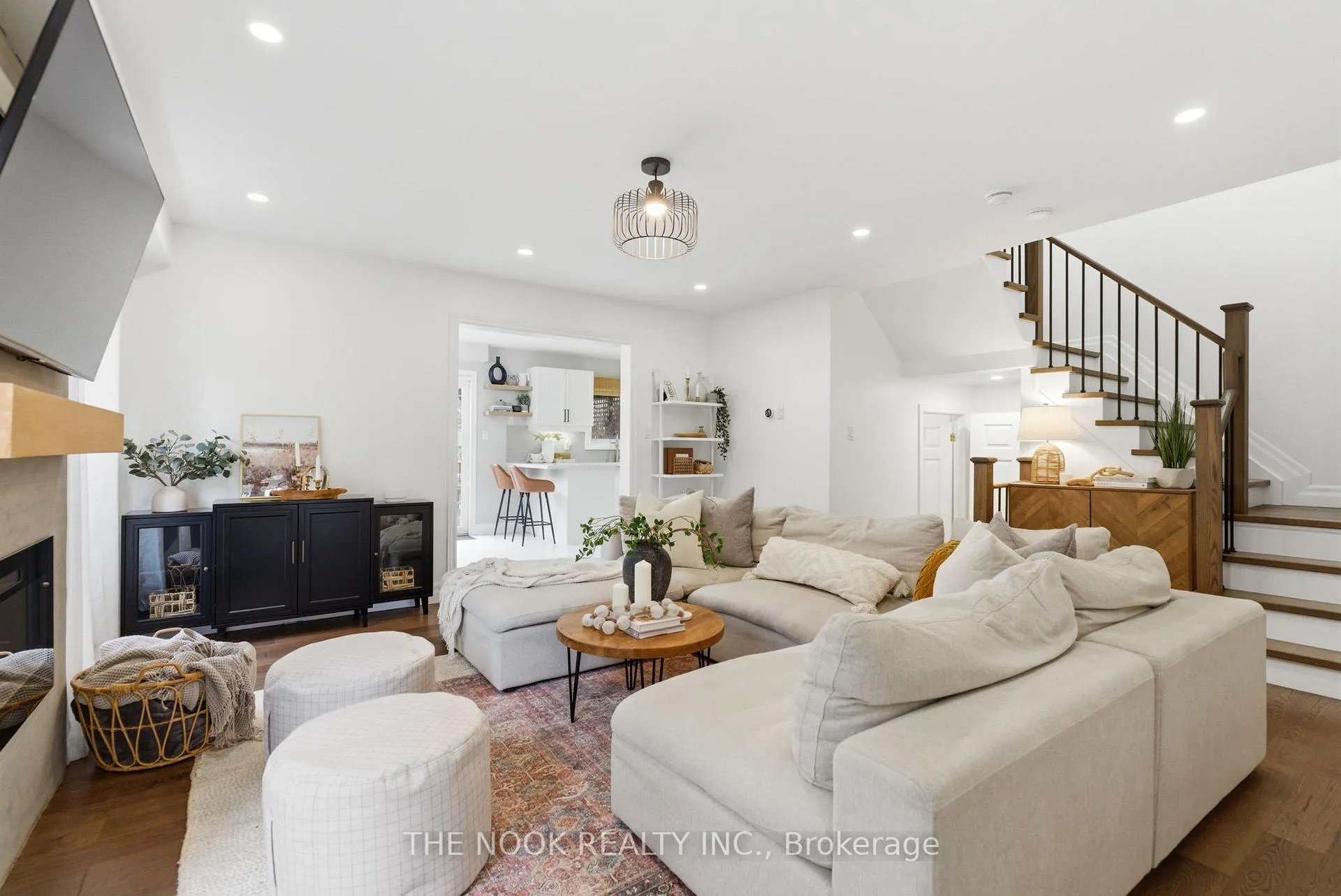 Photo 6 of 89 Huntington Crescent, Clarington, Courtice — HOMEH