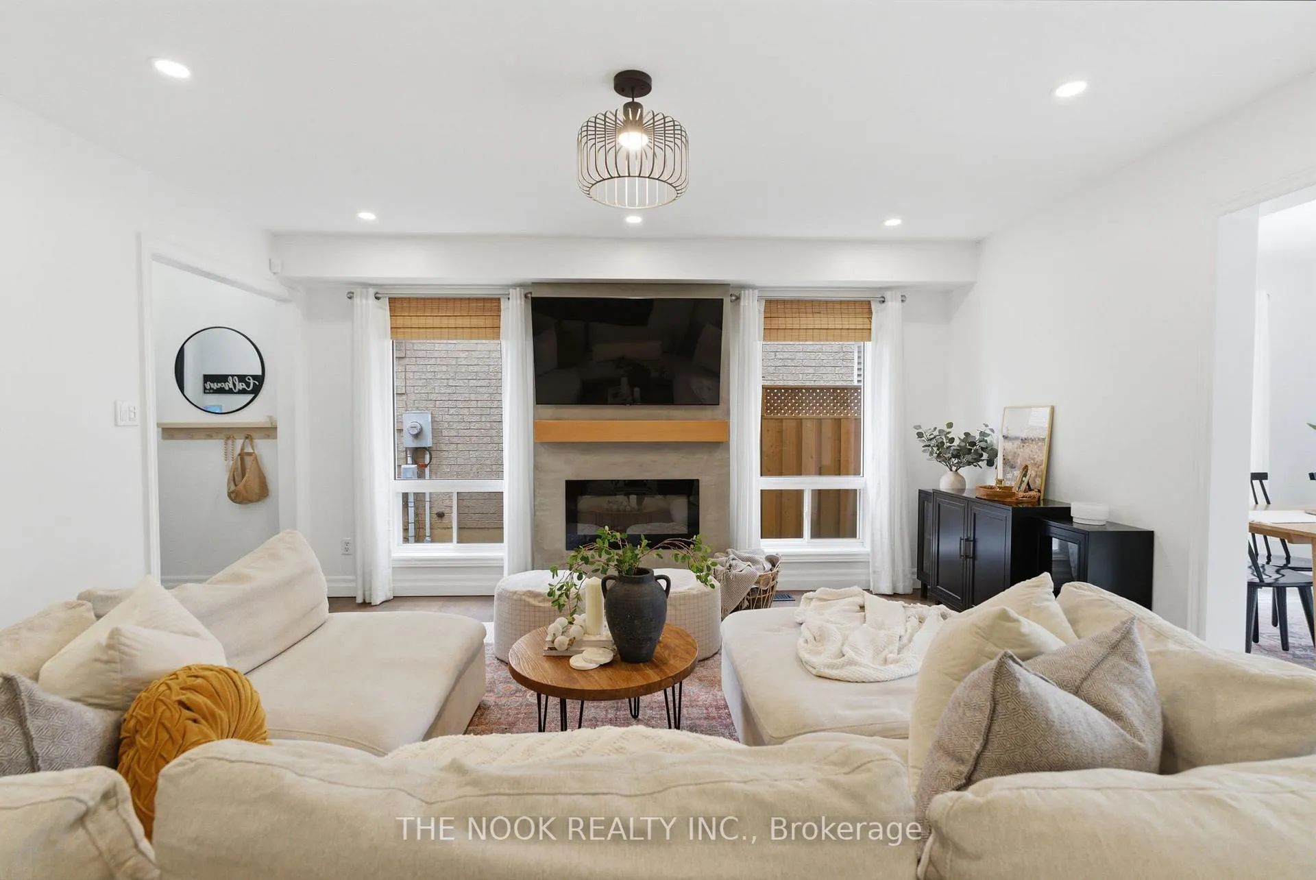 Photo 8 of 89 Huntington Crescent, Clarington, Courtice — HOMEH