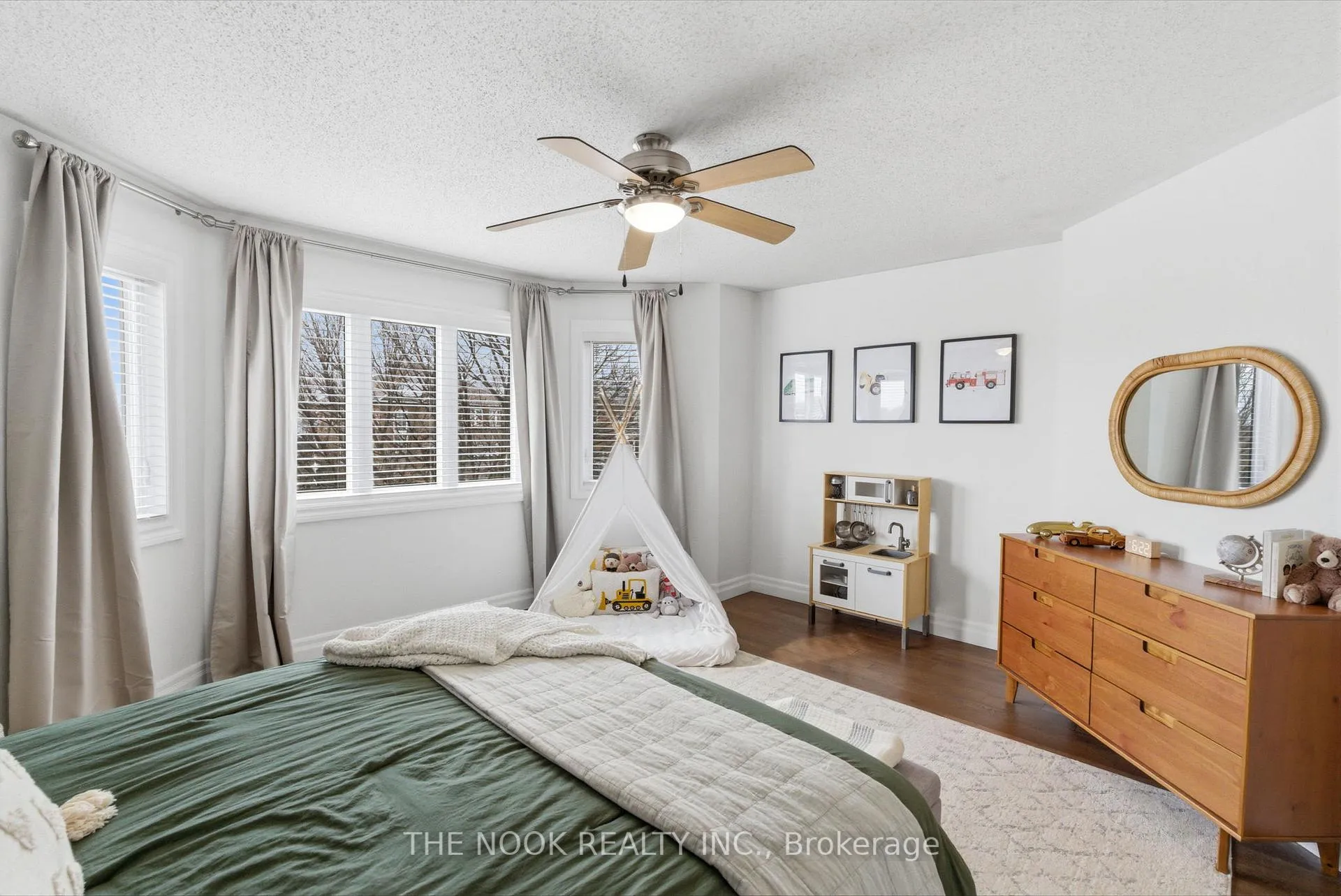 Photo 25 of 89 Huntington Crescent, Clarington, Courtice — HOMEH