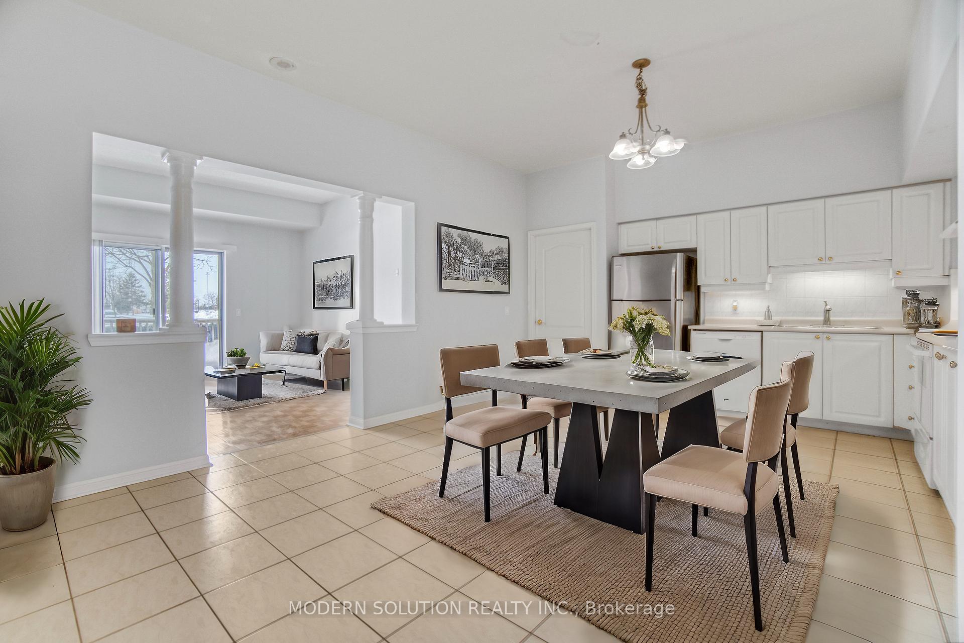 Photo 6 of Unit 111, 2506 Rutherford Road, Vaughan, Maple — HOMEH