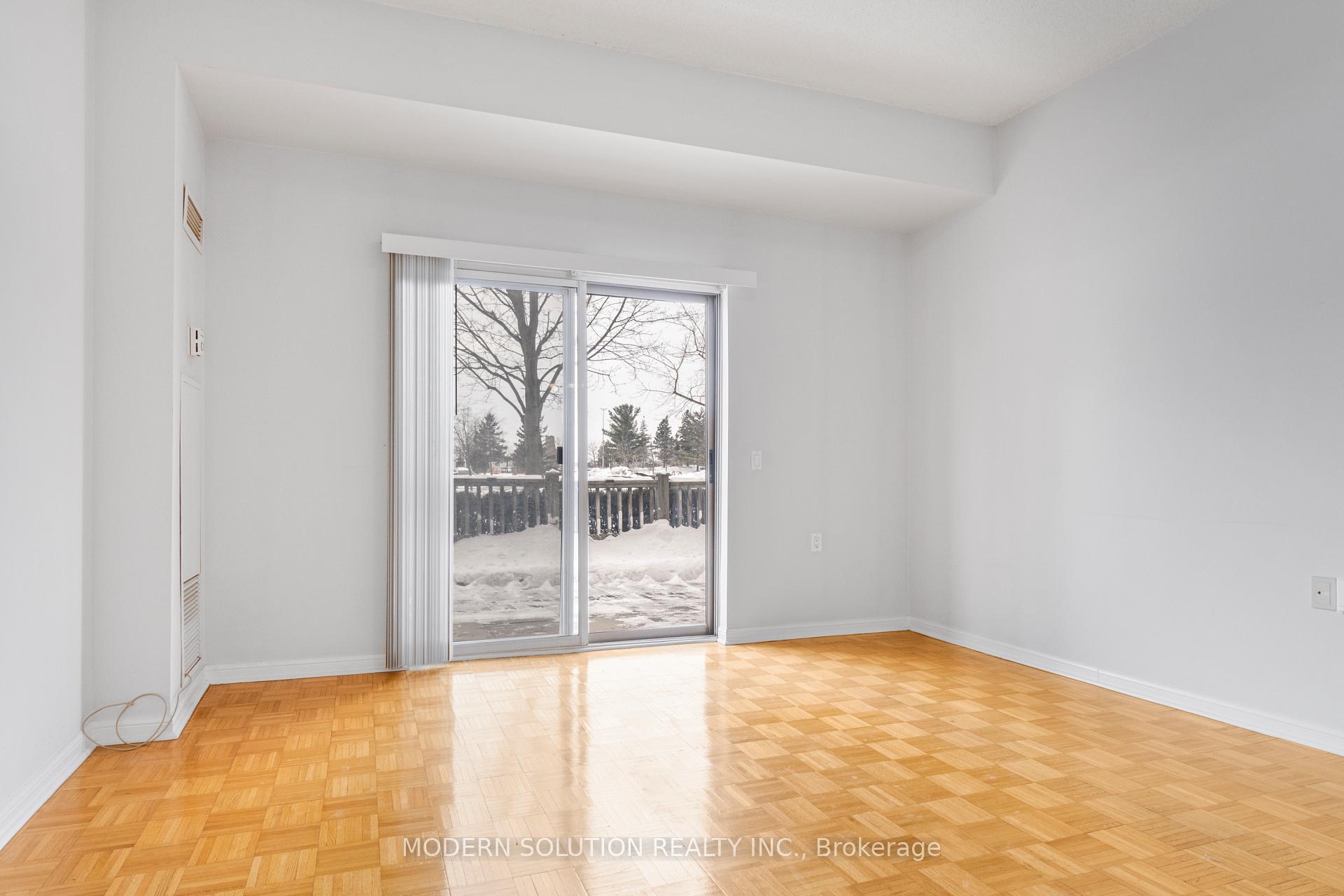 Photo 12 of Unit 111, 2506 Rutherford Road, Vaughan, Maple — HOMEH