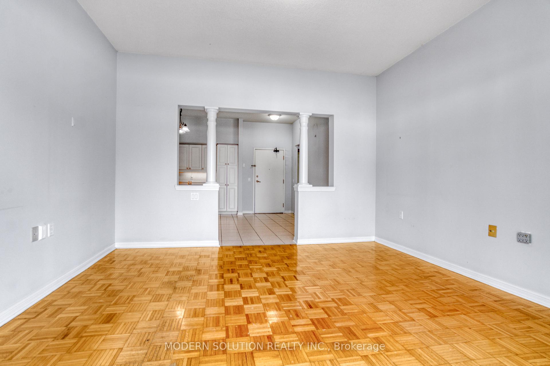 Photo 16 of Unit 111, 2506 Rutherford Road, Vaughan, Maple — HOMEH