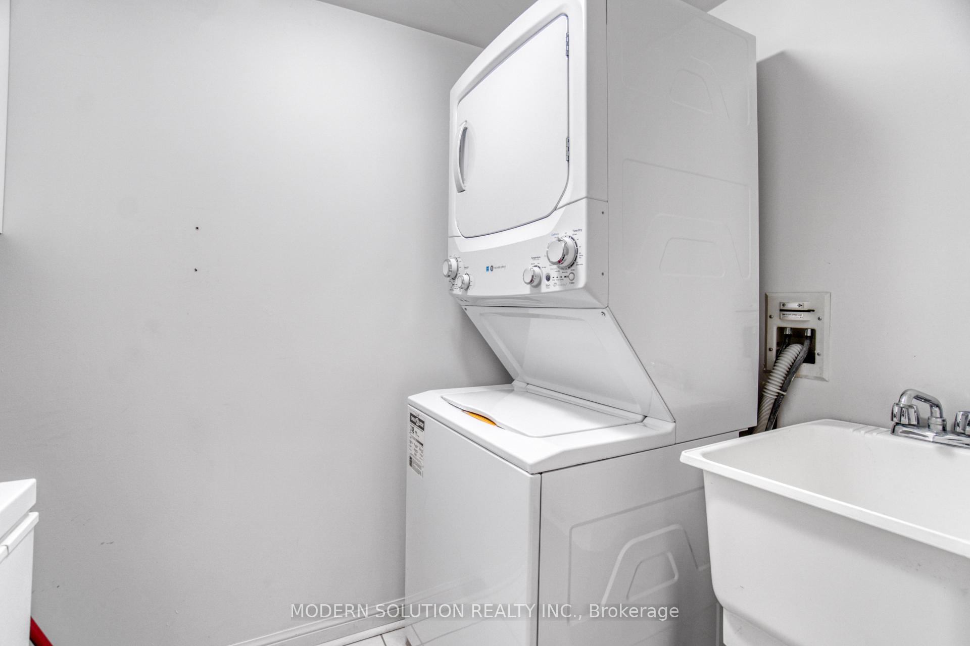 Photo 26 of Unit 111, 2506 Rutherford Road, Vaughan, Maple — HOMEH