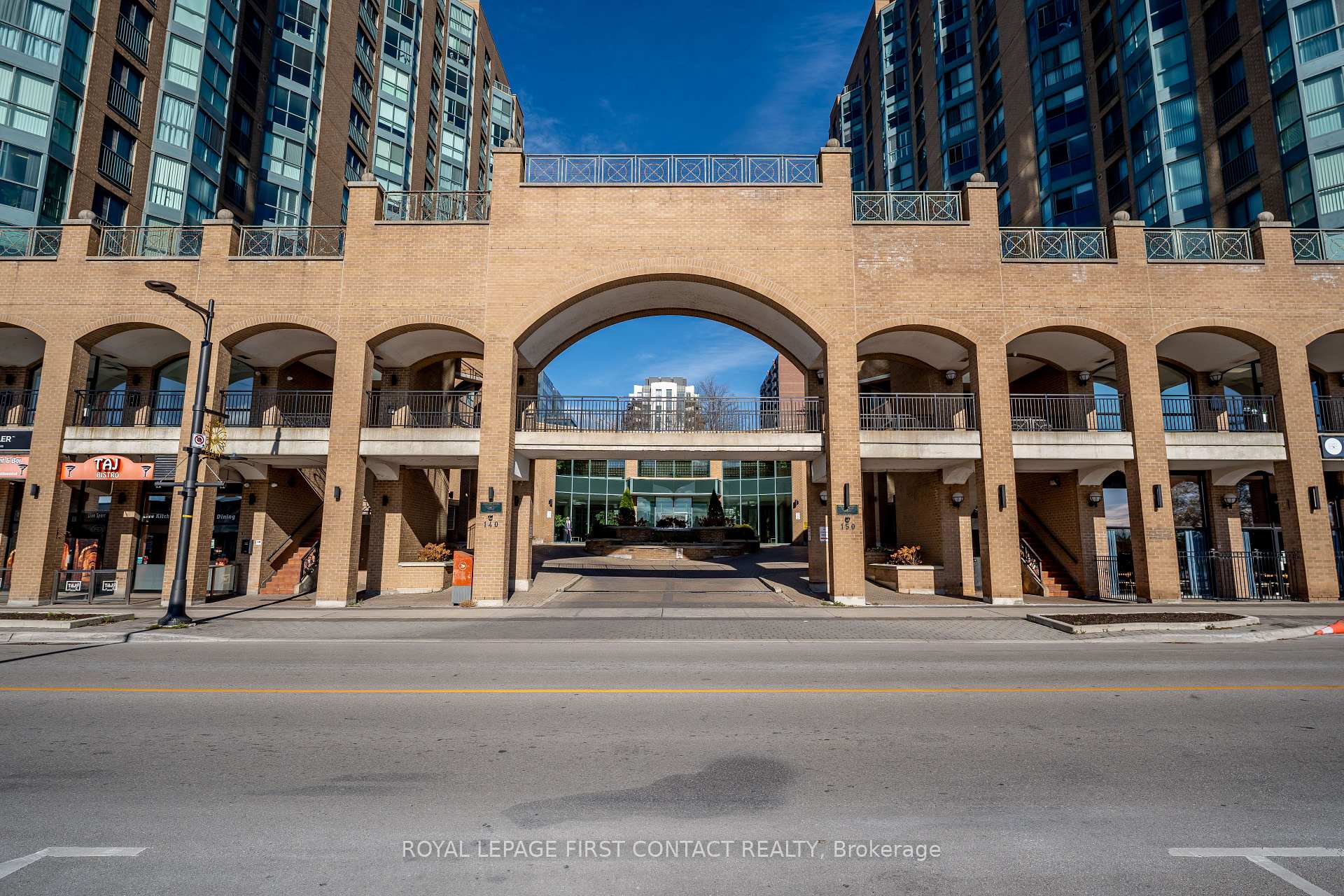Photo 4 of Unit 711, 150 Dunlop Street E, Barrie, City Centre — HOMEH