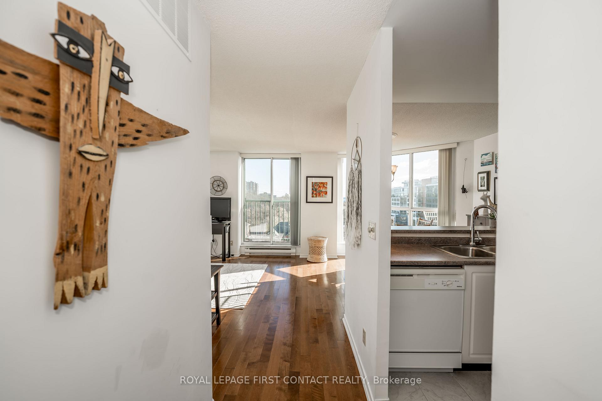 Photo 12 of Unit 711, 150 Dunlop Street E, Barrie, City Centre — HOMEH