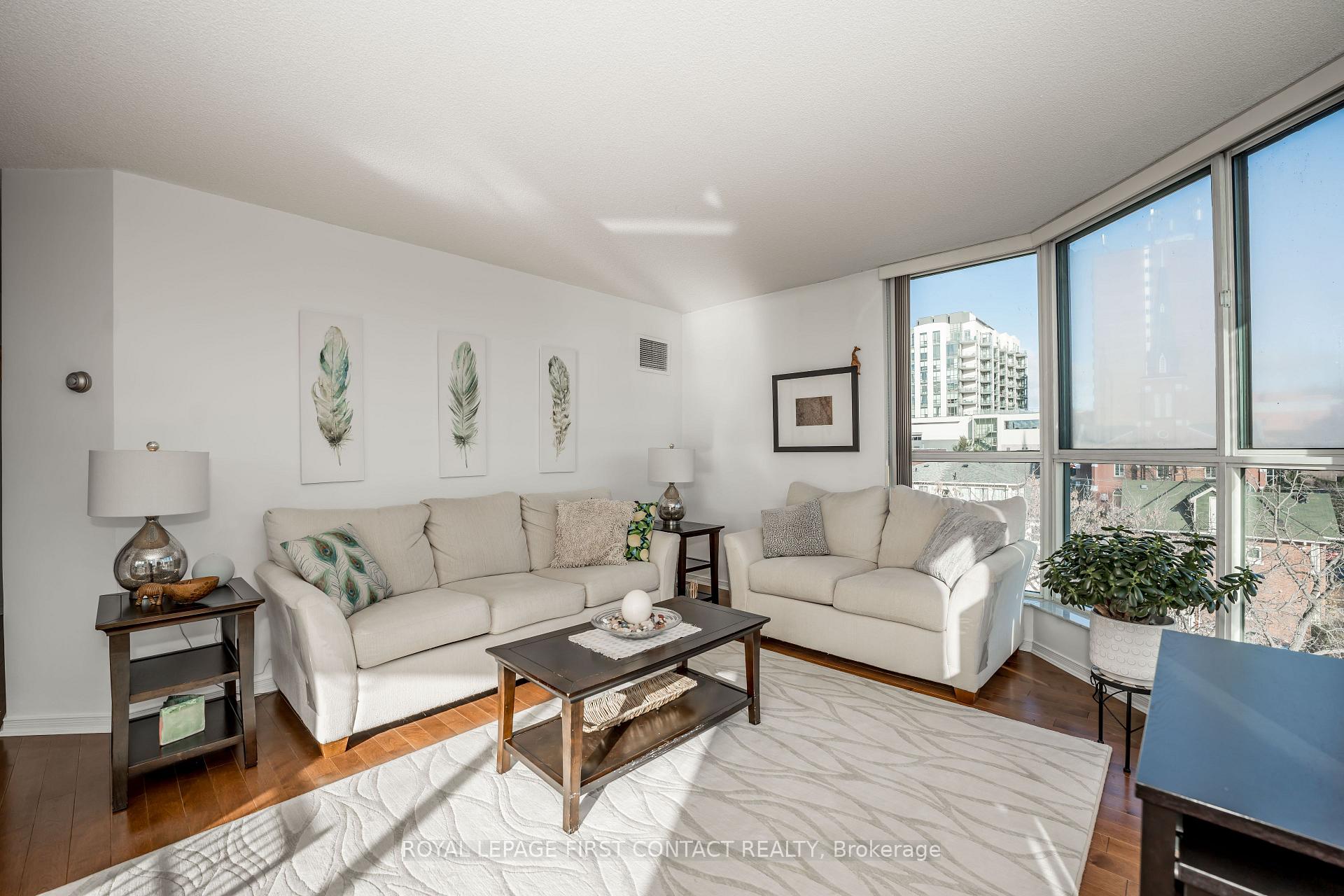 Photo 13 of Unit 711, 150 Dunlop Street E, Barrie, City Centre — HOMEH