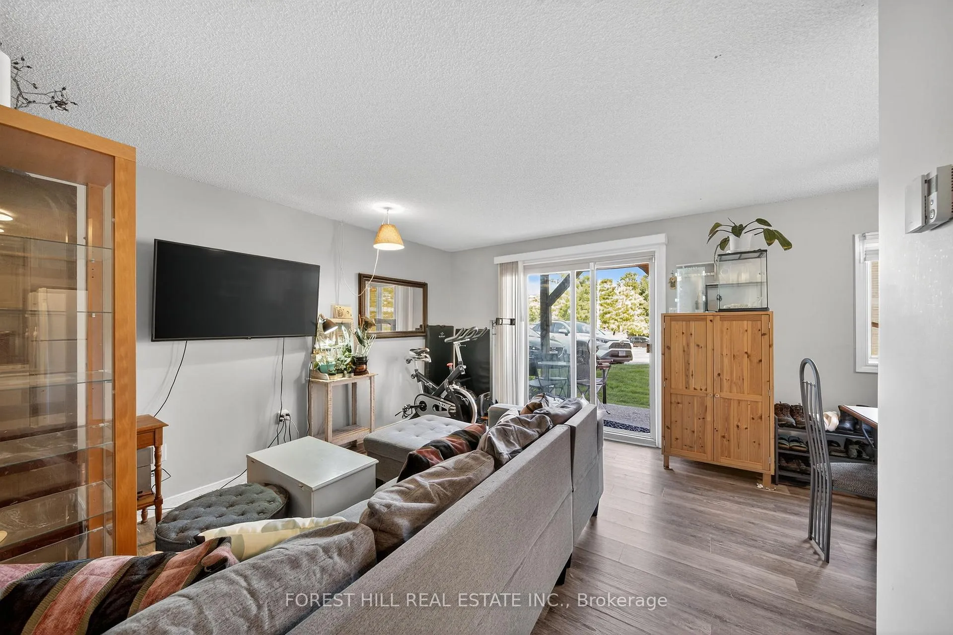 Photo 12 of Unit 4, 22 Meadow Lane, Barrie, Ardagh — HOMEH