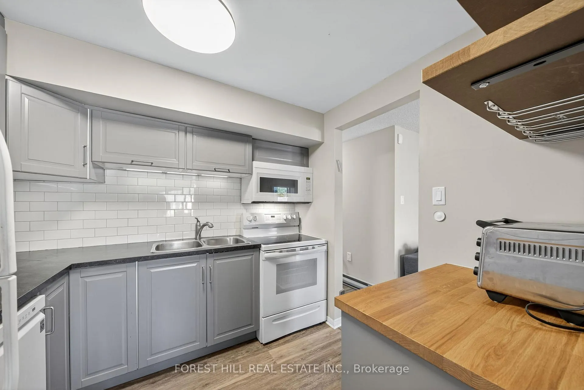 Photo 14 of Unit 4, 22 Meadow Lane, Barrie, Ardagh — HOMEH