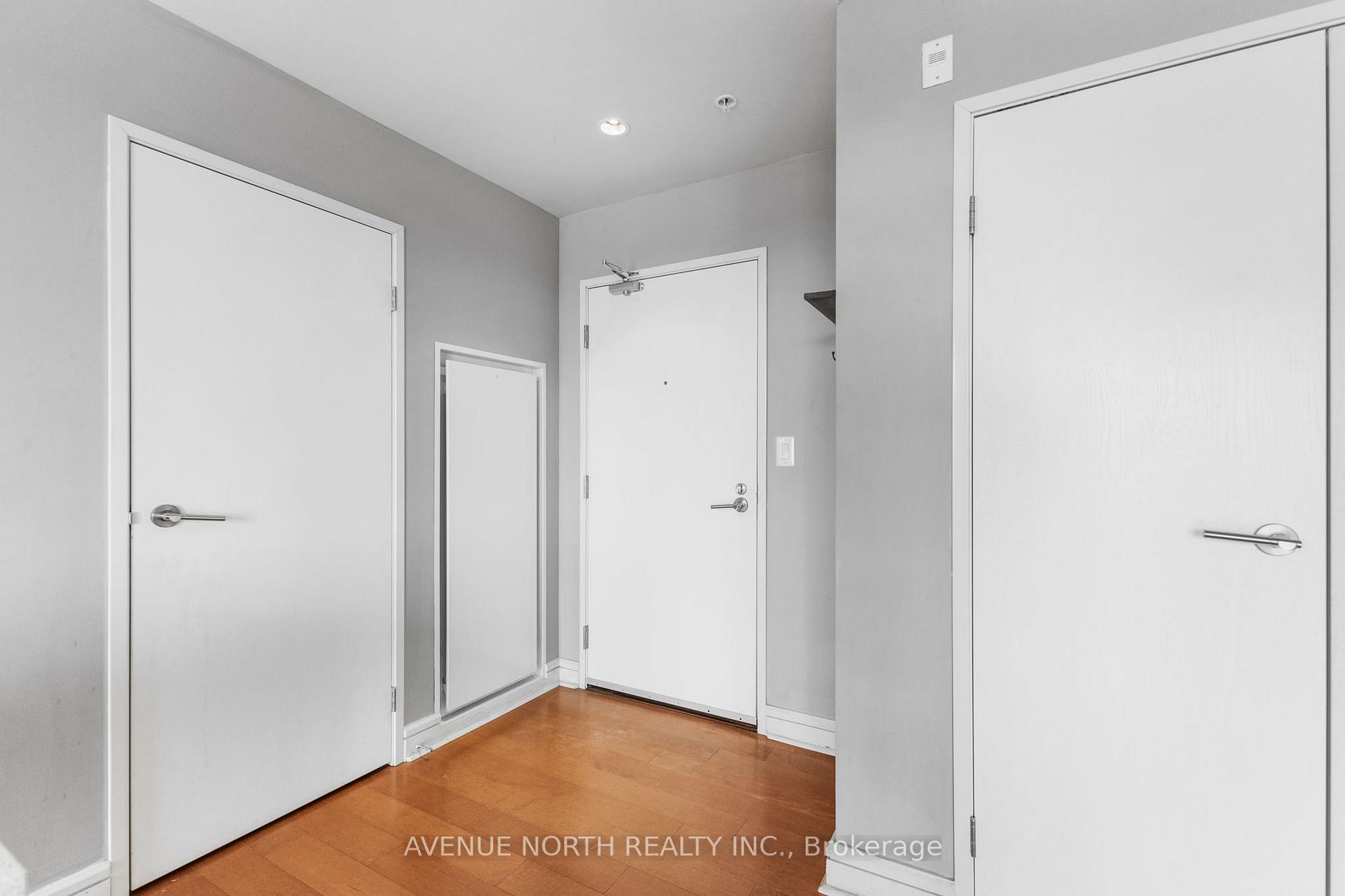Photo 6 of Unit 806, 555 Anand Private, Ottawa, Riverside Park South — HOMEH