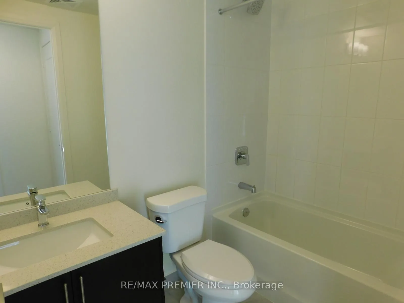 Photo 11 of Unit 2001, 8960 Jane Street, Vaughan, Vellore Village — HOMEH