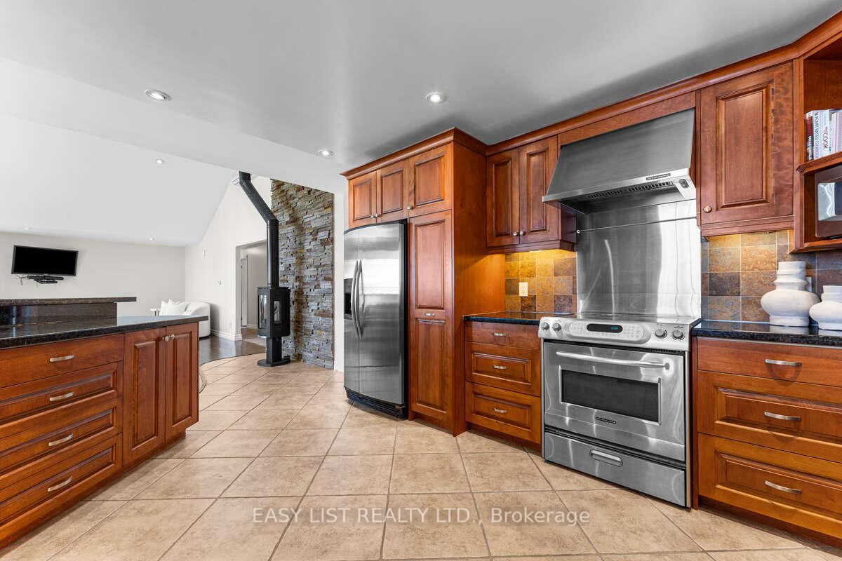Photo 8 of 910 Bayview Drive, Ottawa, Constance Bay — HOMEH