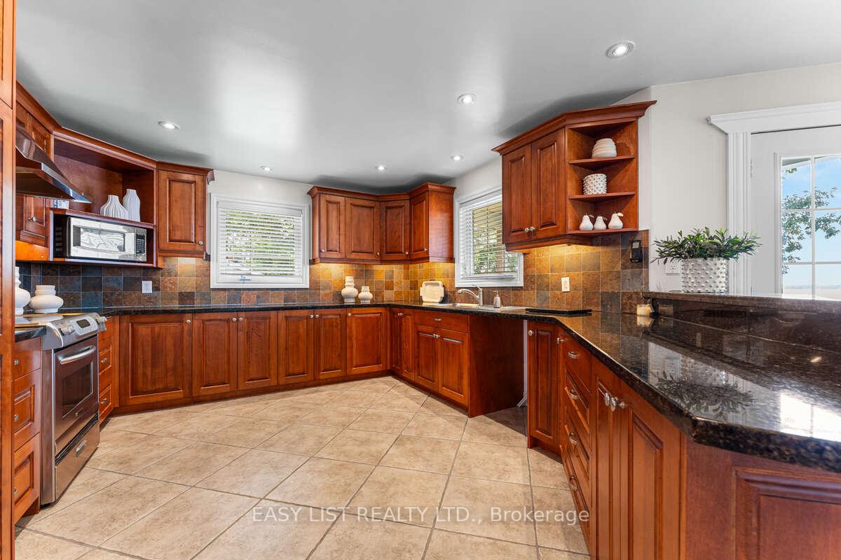 Photo 7 of 910 Bayview Drive, Ottawa, Constance Bay — HOMEH