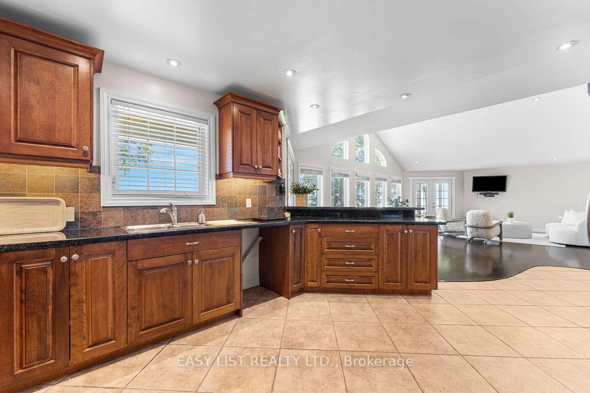 Photo 9 of 910 Bayview Drive, Ottawa, Constance Bay — HOMEH