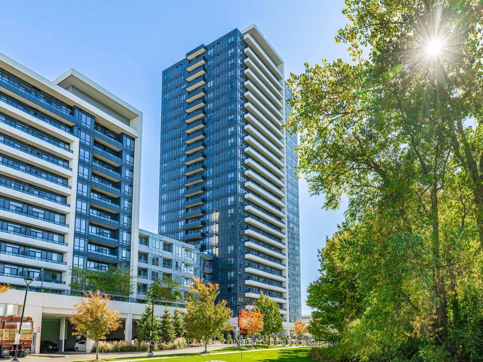 Front of Unit 2106, 7890 Bathurst Street