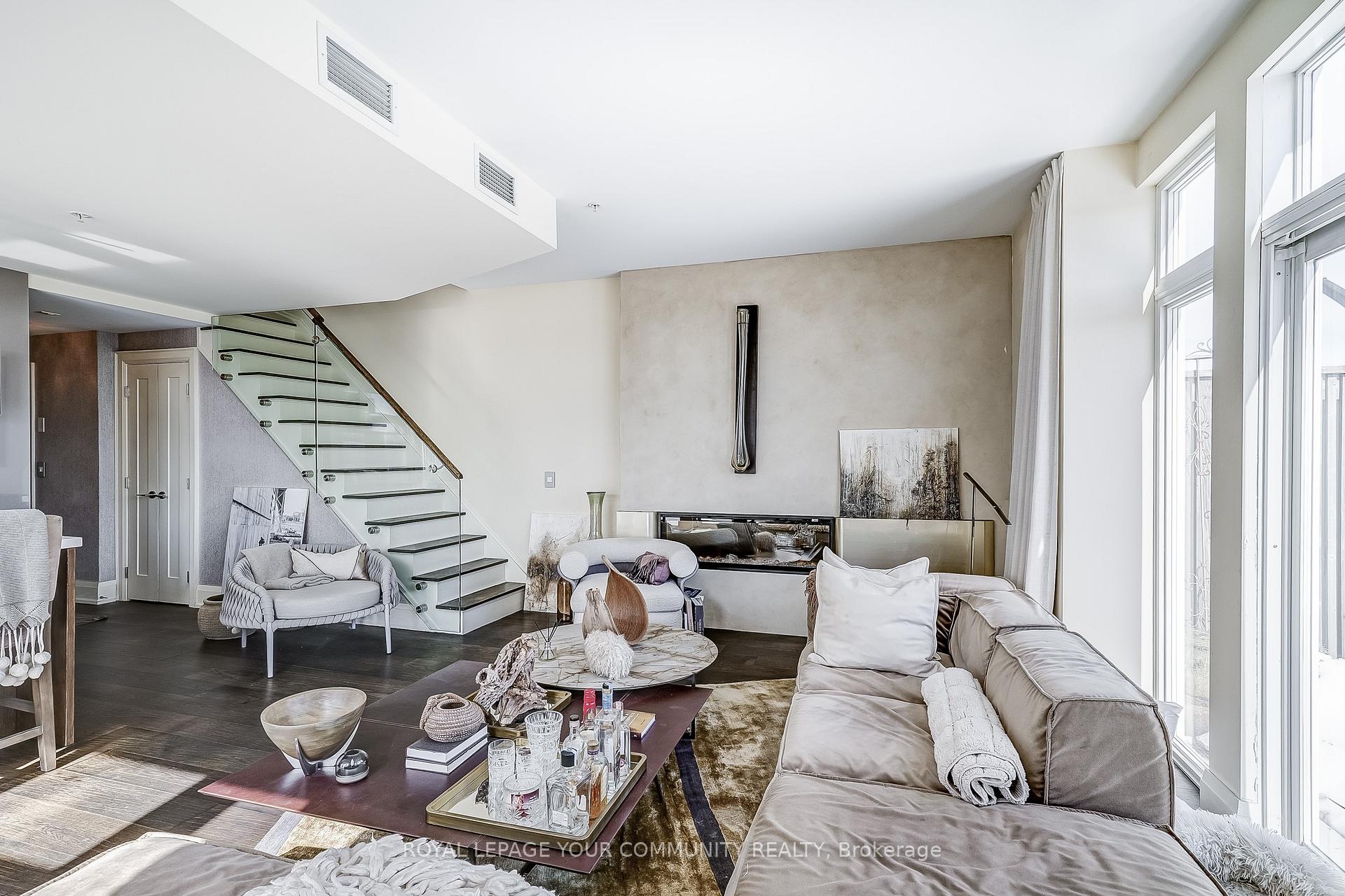 Photo 12 of Unit 402, 64 Wells Street, Aurora, Aurora Village — HOMEH