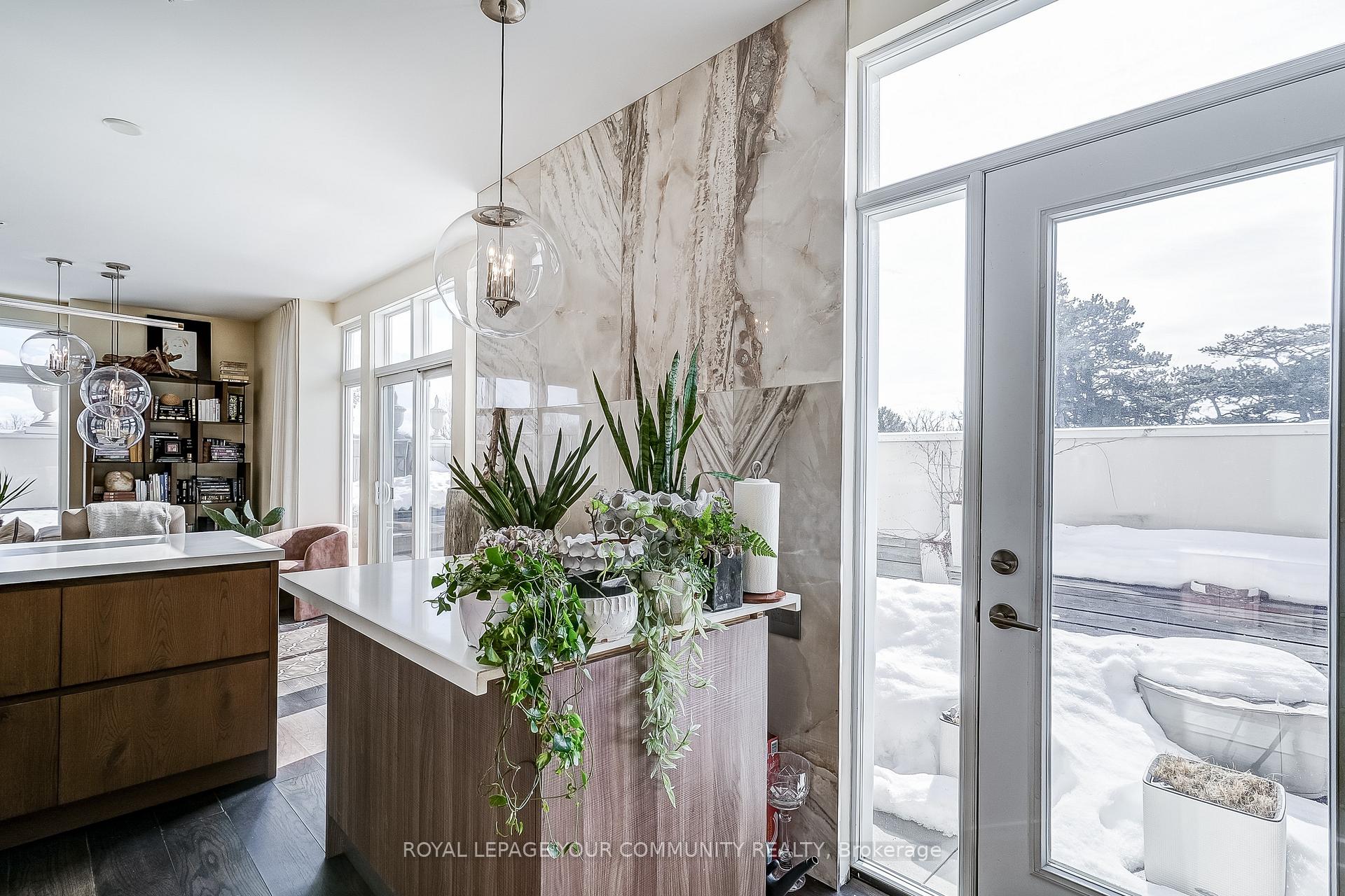 Photo 17 of Unit 402, 64 Wells Street, Aurora, Aurora Village — HOMEH