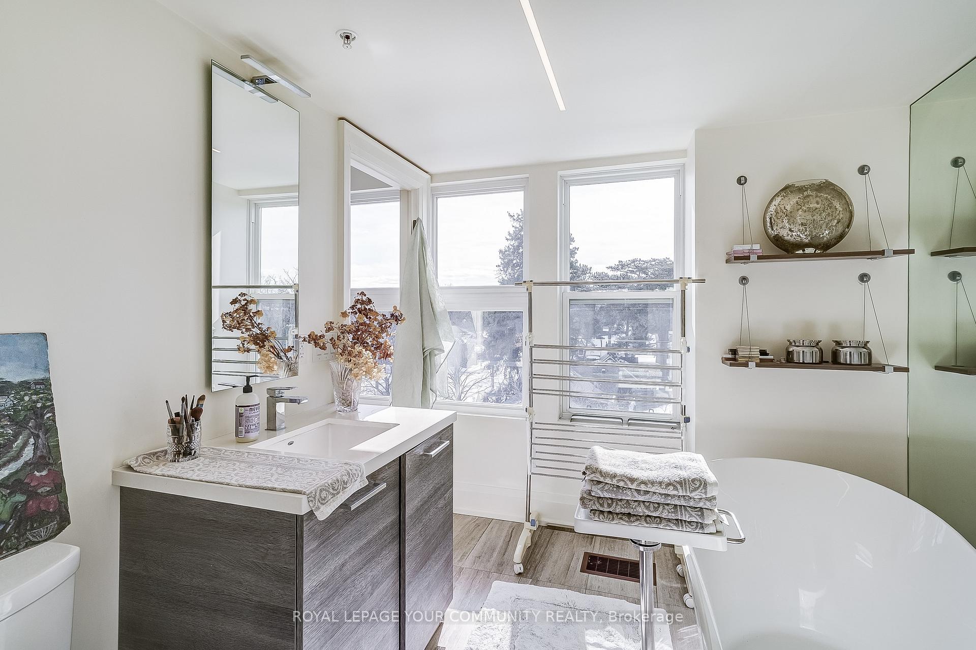Photo 30 of Unit 402, 64 Wells Street, Aurora, Aurora Village — HOMEH