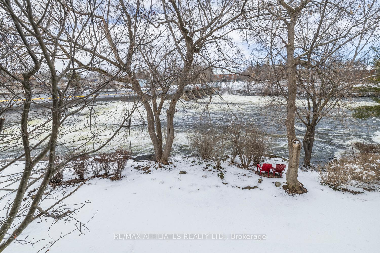 Photo 44 of Unit 5, 45 Mill Street, Carleton Place — HOMEH