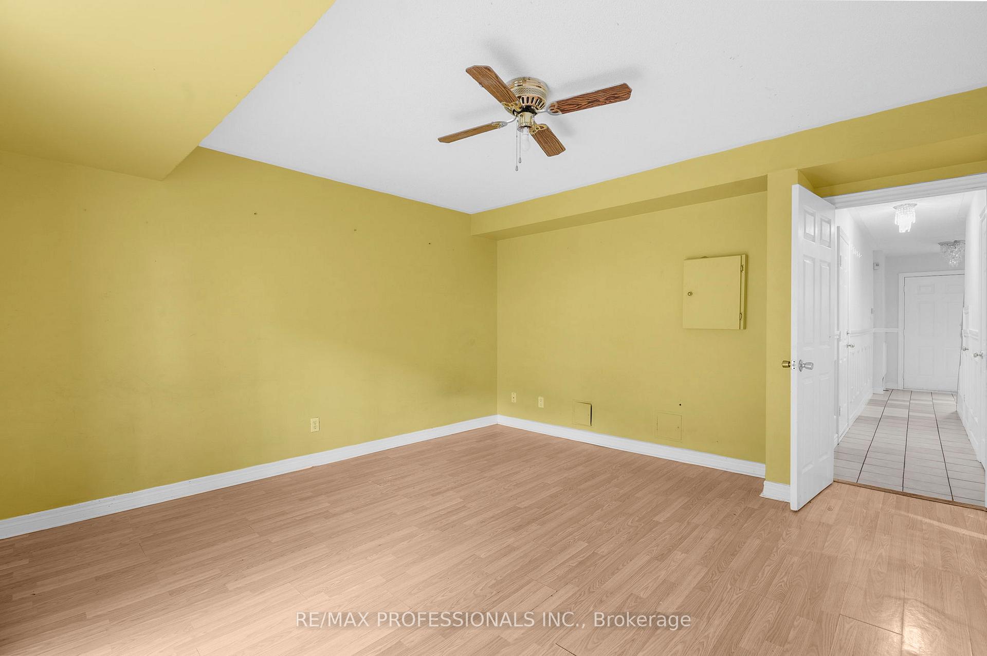Photo 12 of Unit 17, 384 Limeridge Road E, Hamilton, Bruleville — HOMEH