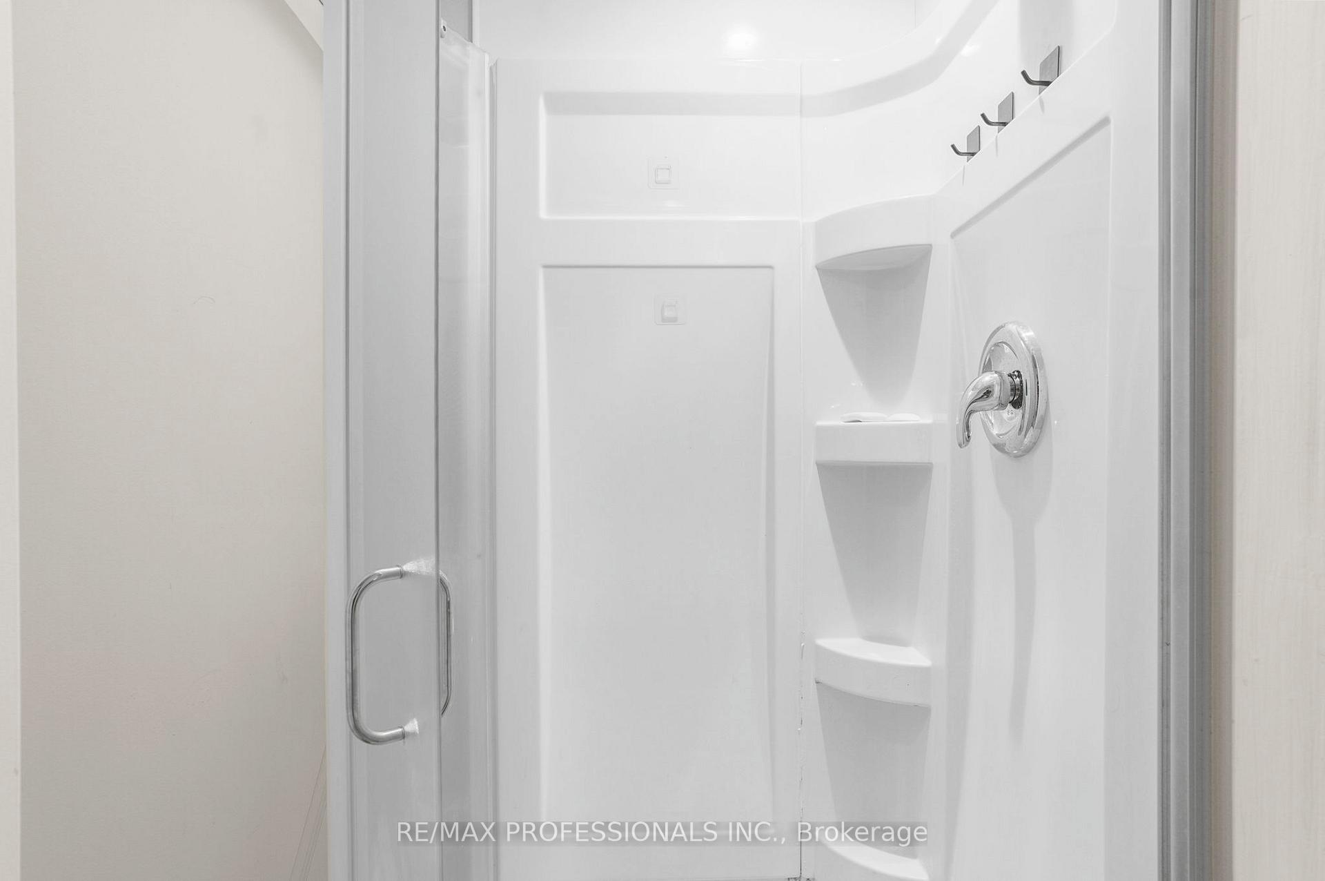 Photo 14 of Unit 17, 384 Limeridge Road E, Hamilton, Bruleville — HOMEH