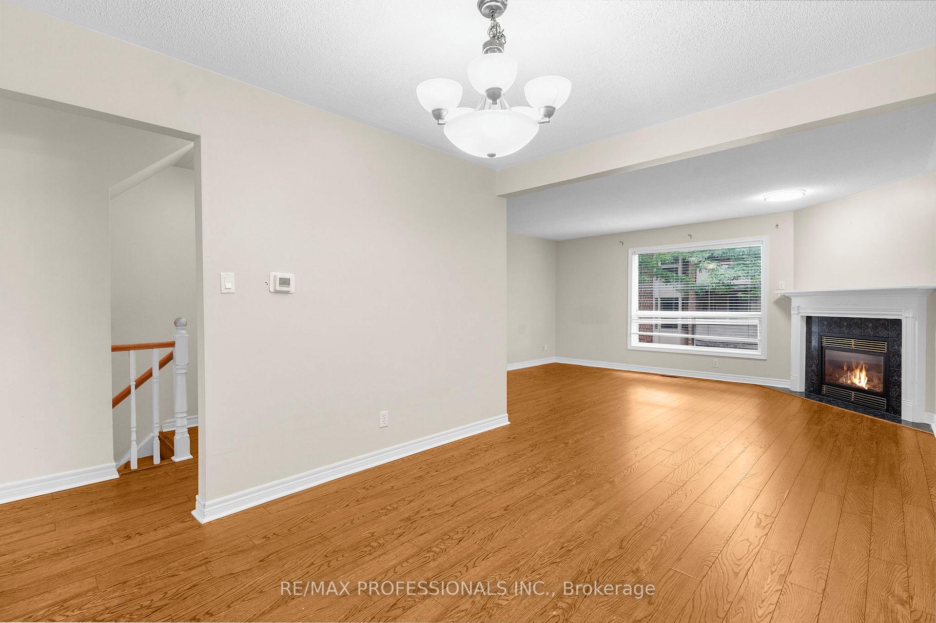 Photo 18 of Unit 17, 384 Limeridge Road E, Hamilton, Bruleville — HOMEH